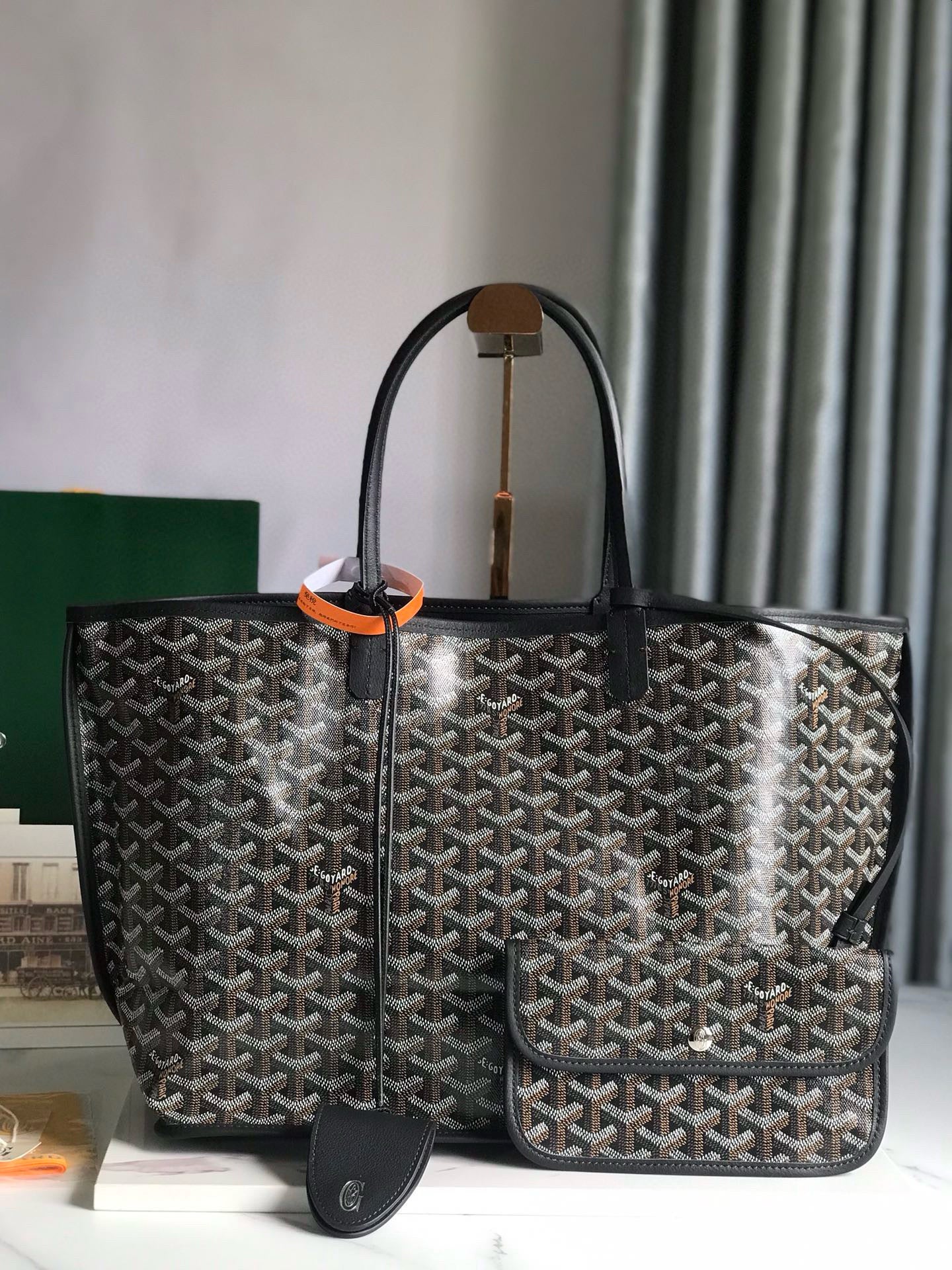 GYD Reversible Anjou