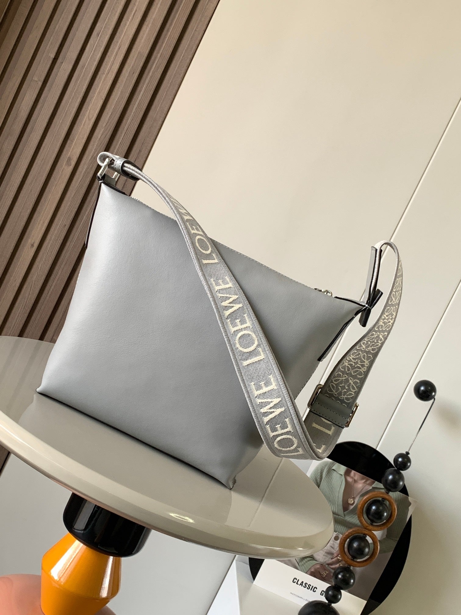 LW Messenger Bag