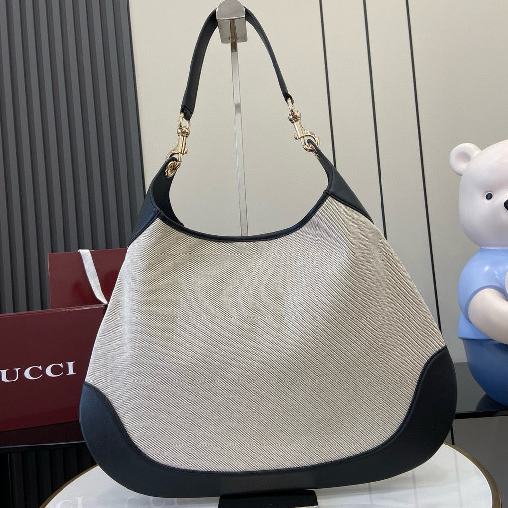 GC Shoulder Bag