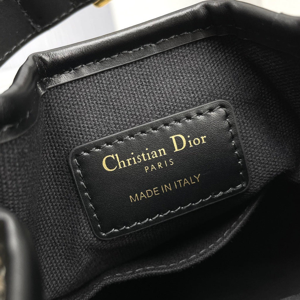 CD C’est Handbag