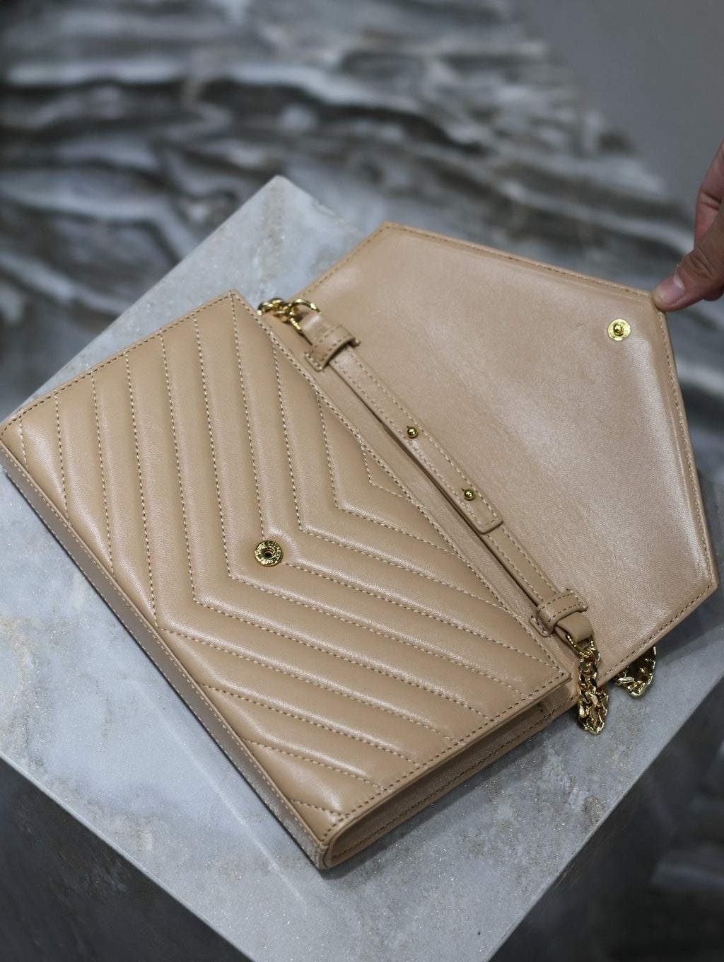 YVT Envelope
