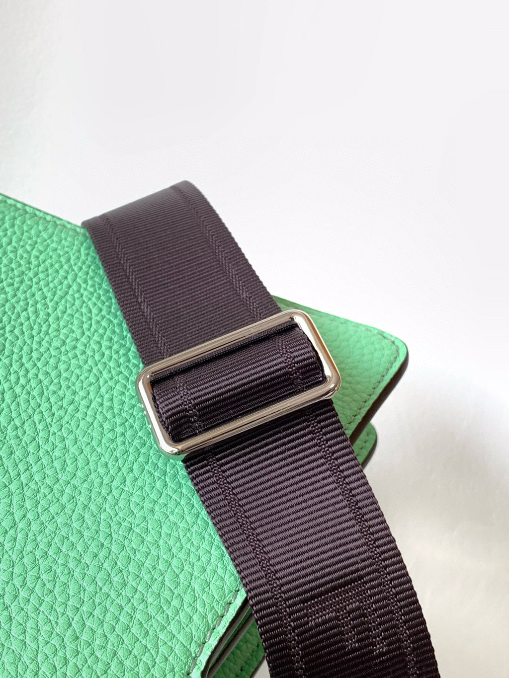 FD Peekaboo Bag
