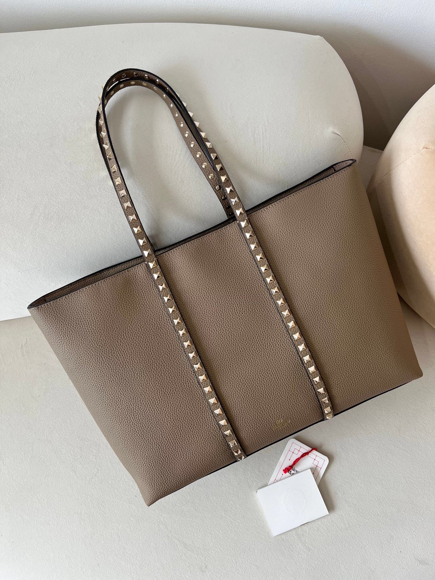 VLT Handbag