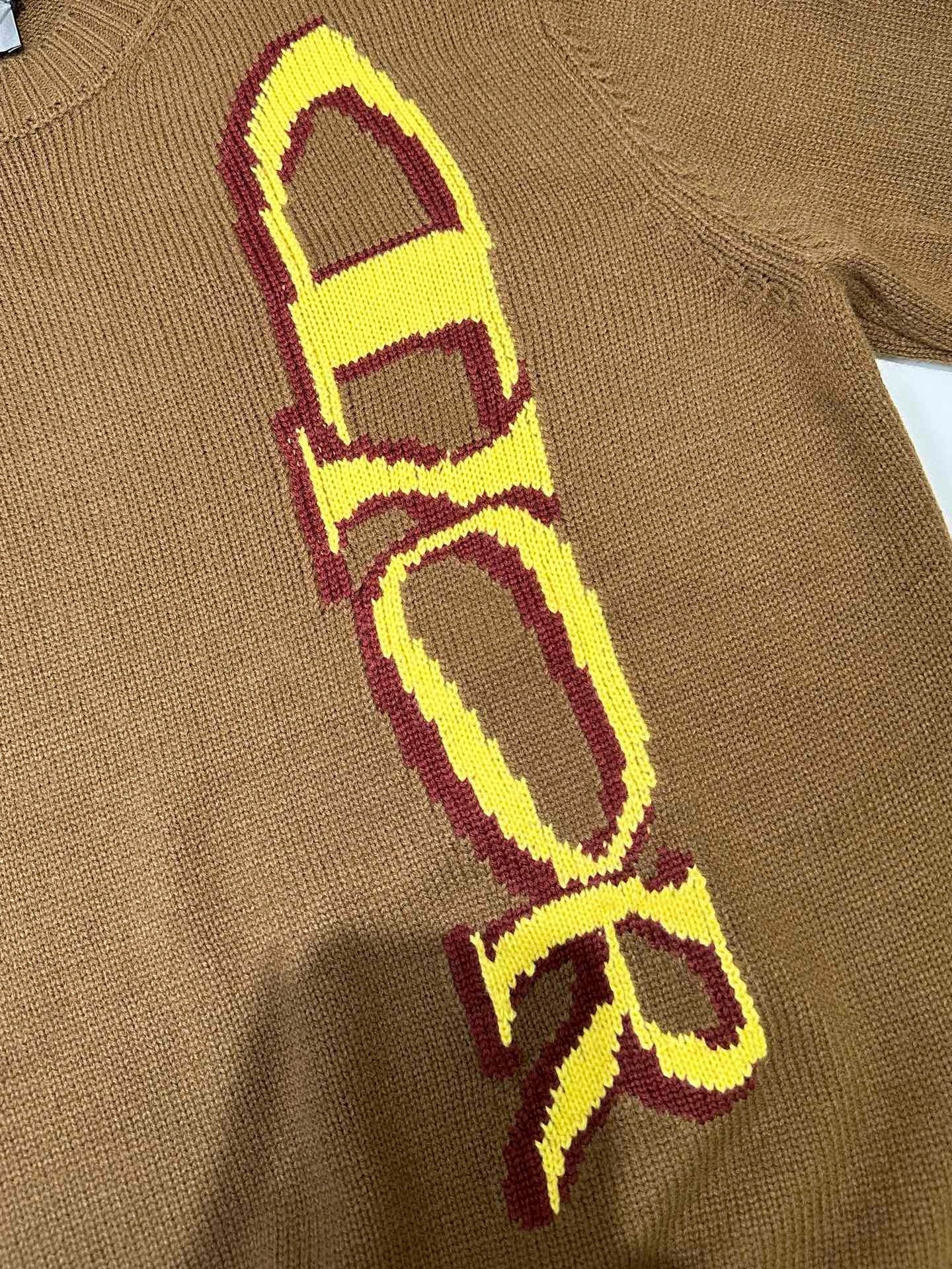 CD Sweater