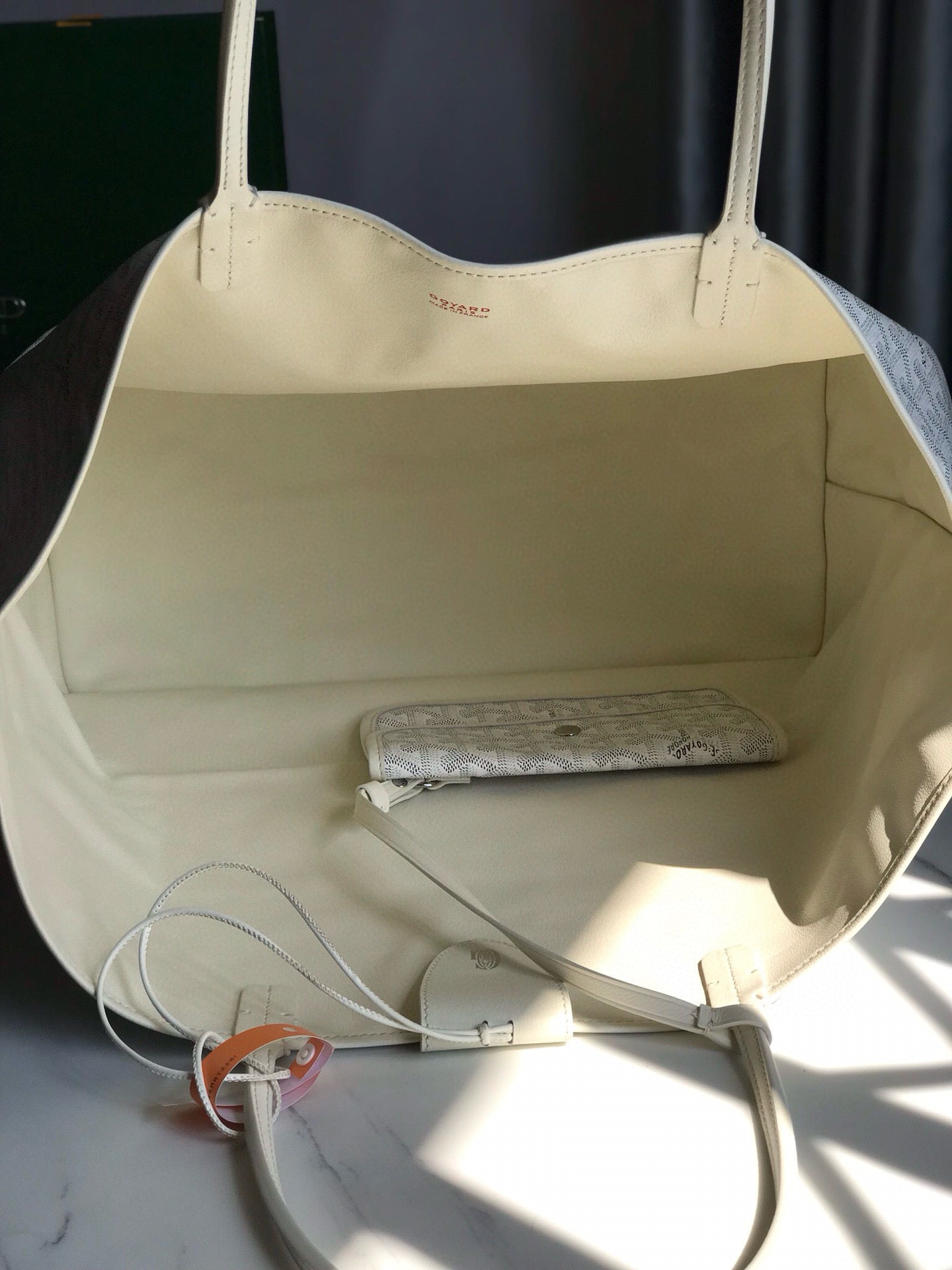 GYD Reversible Anjou