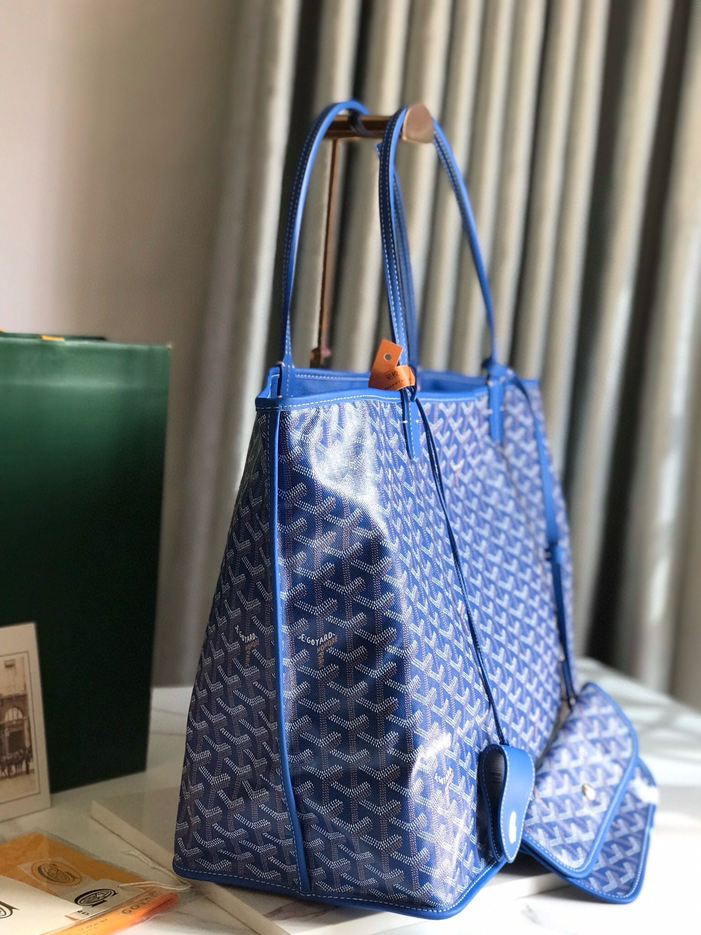 GYD Reversible Anjou