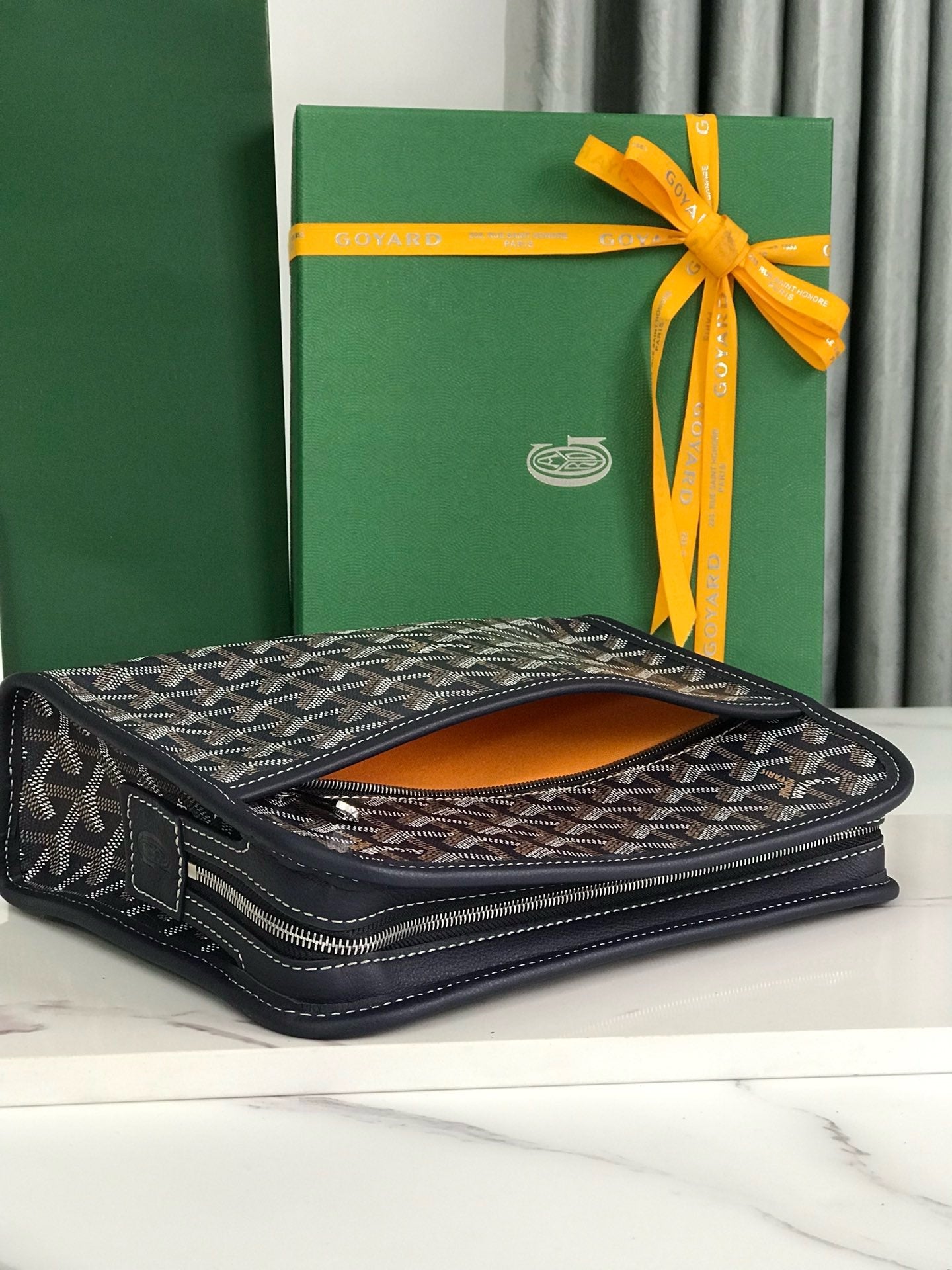 GYD Jouvence Toiletry Bag
