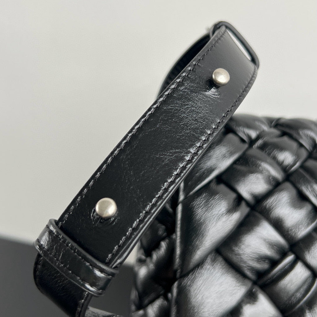 BTV Rumple Messenger Bag
