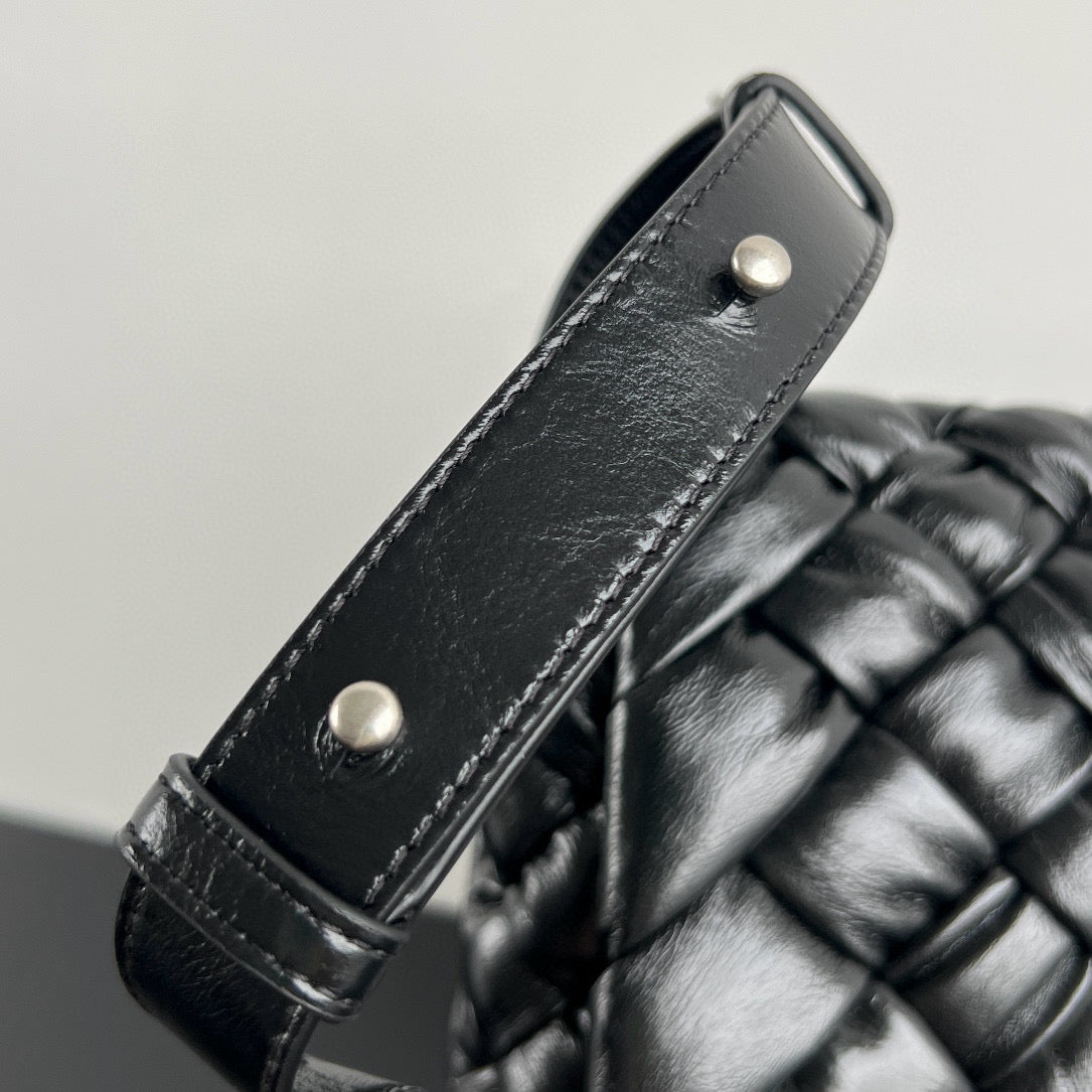 BTV Rumple Messenger Bag