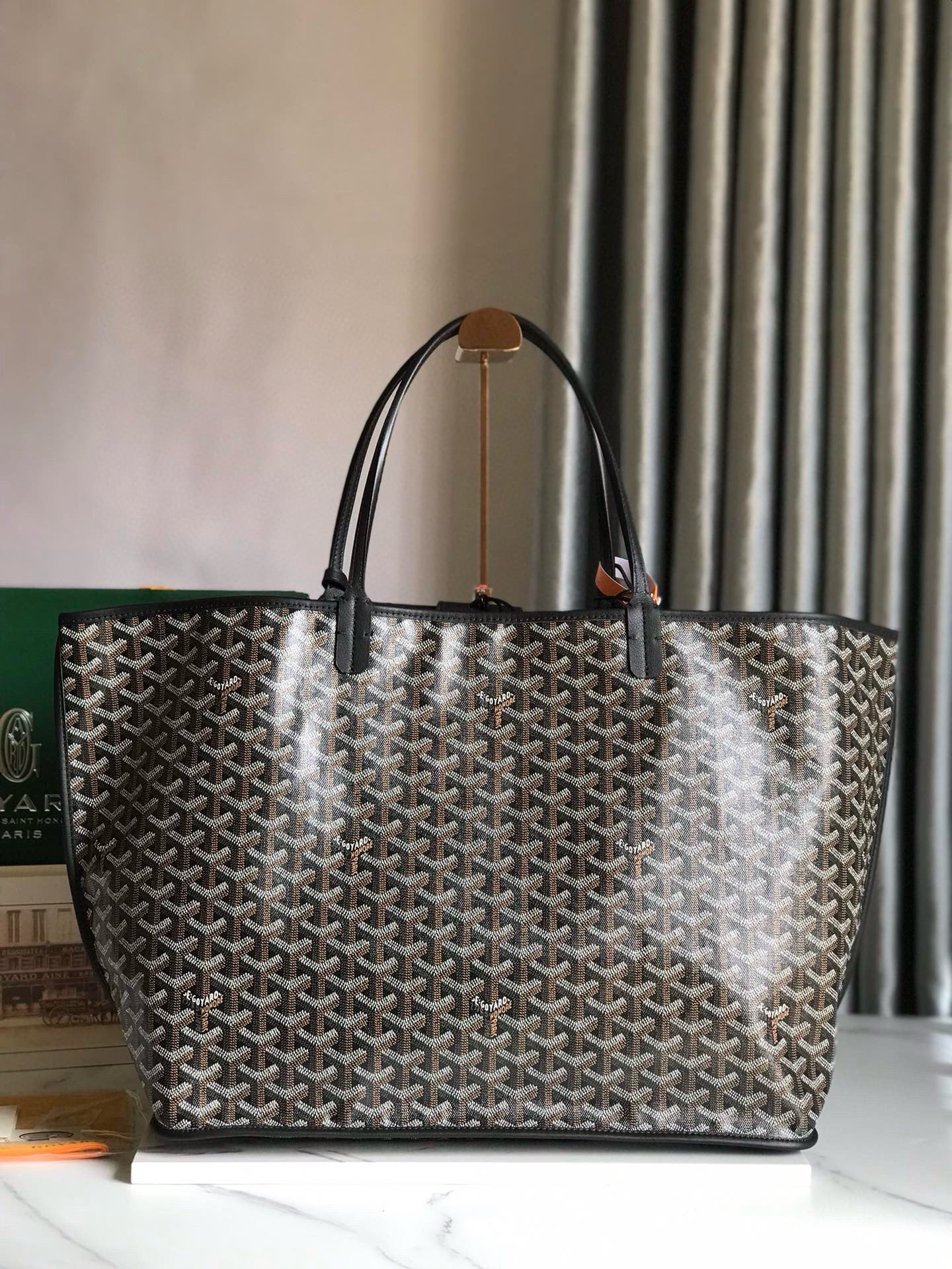 GYD Reversible Anjou