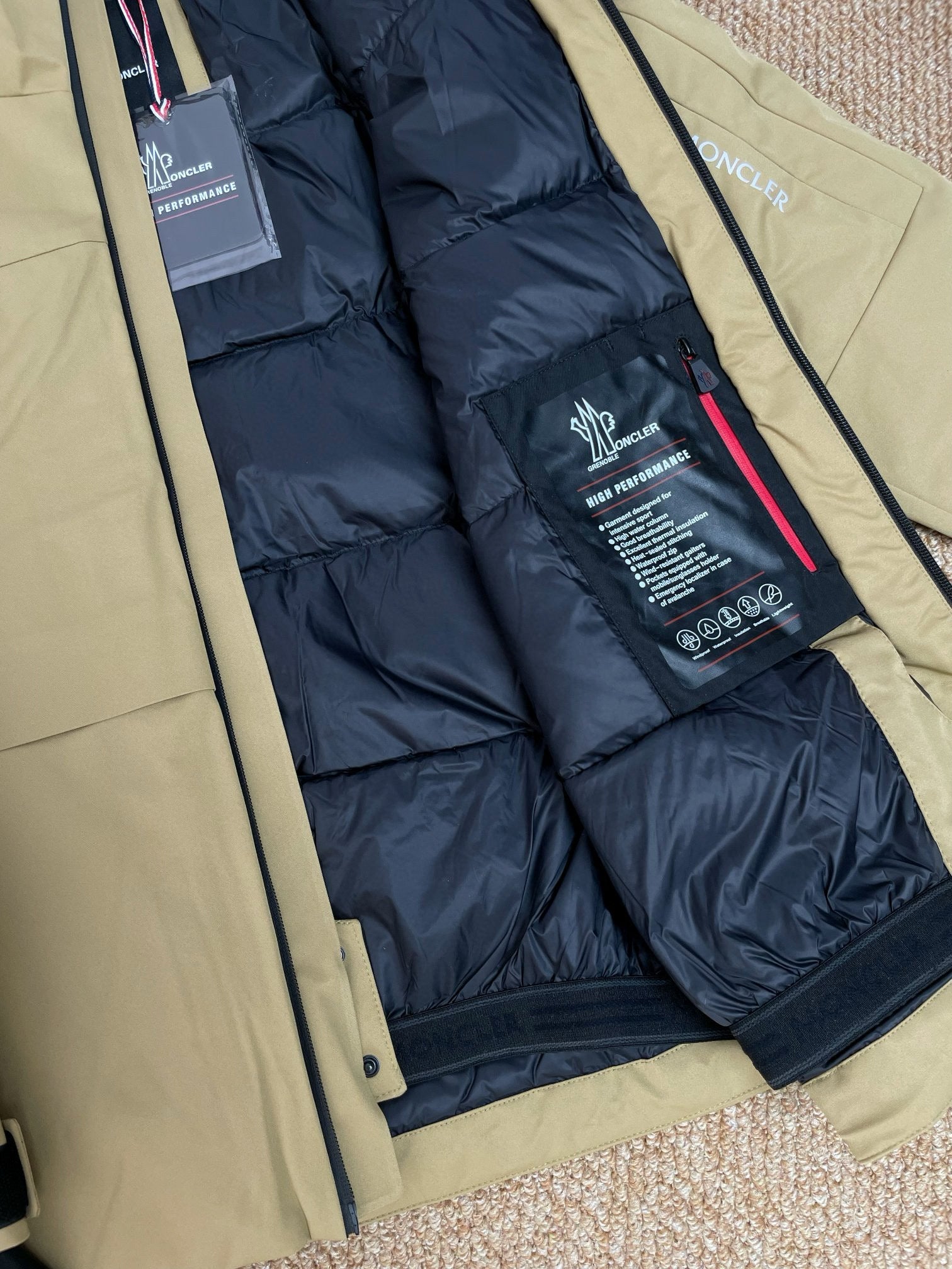 MNC Windbreaker
