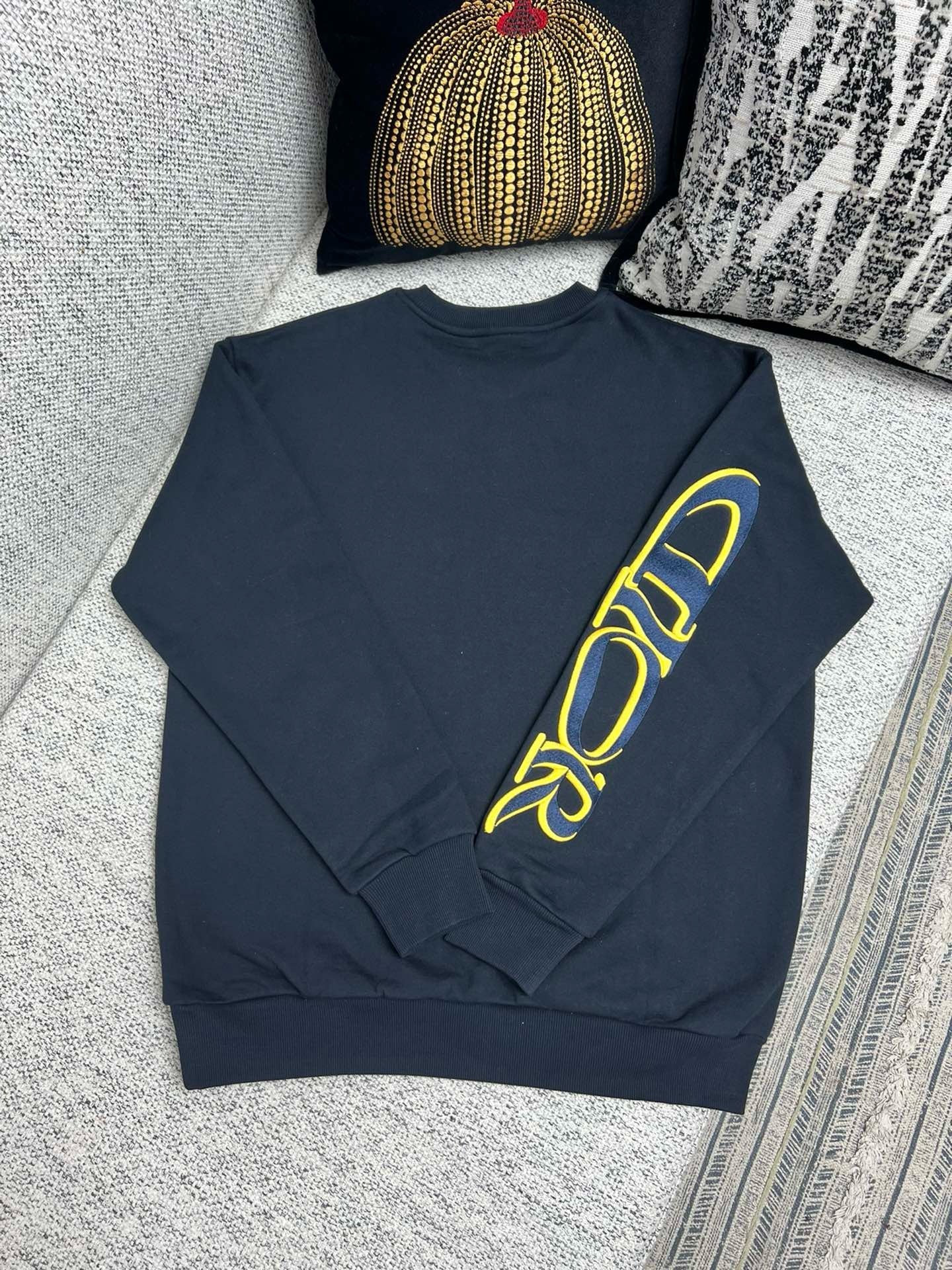CD Sweater