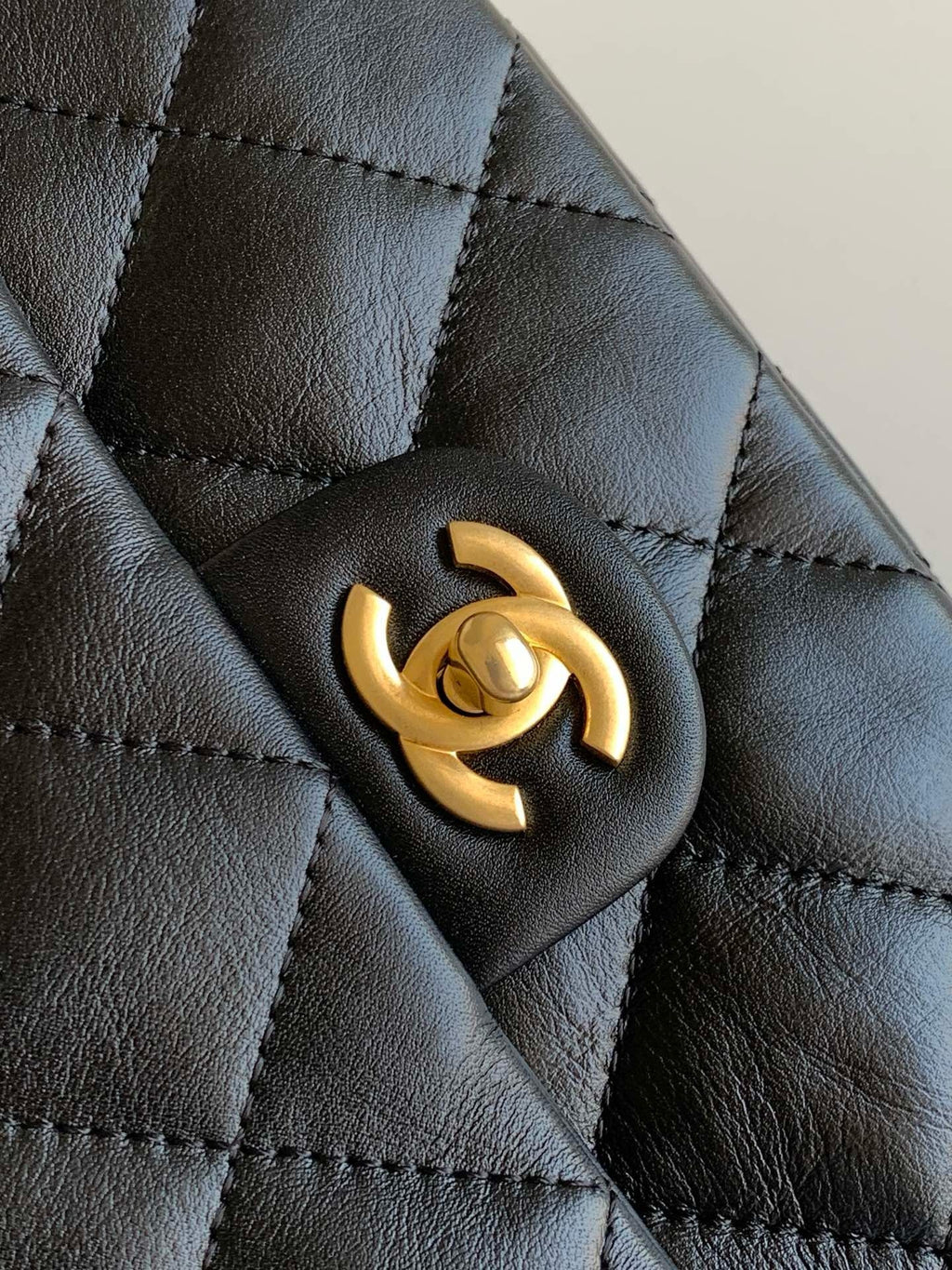 CNL 24P Flap Bag