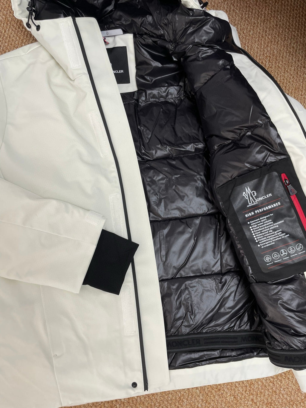 MNC Windbreaker
