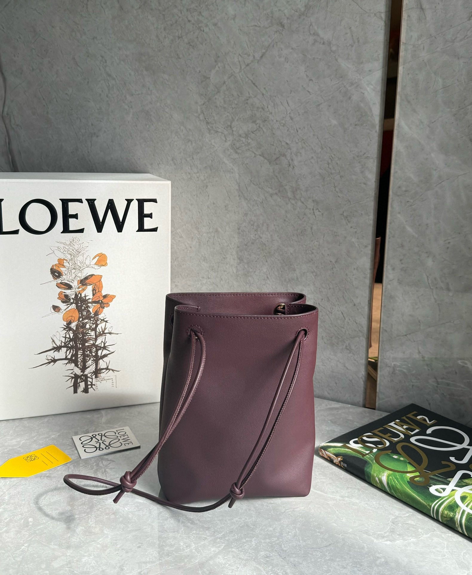 LW Pebble Leather