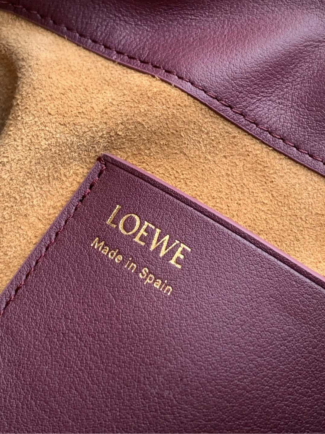 LW Pebble Leather