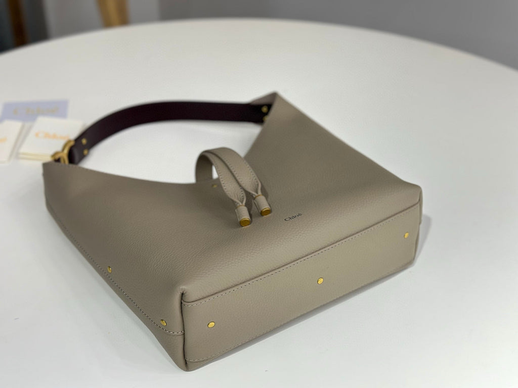 CHL Marcie Hobo