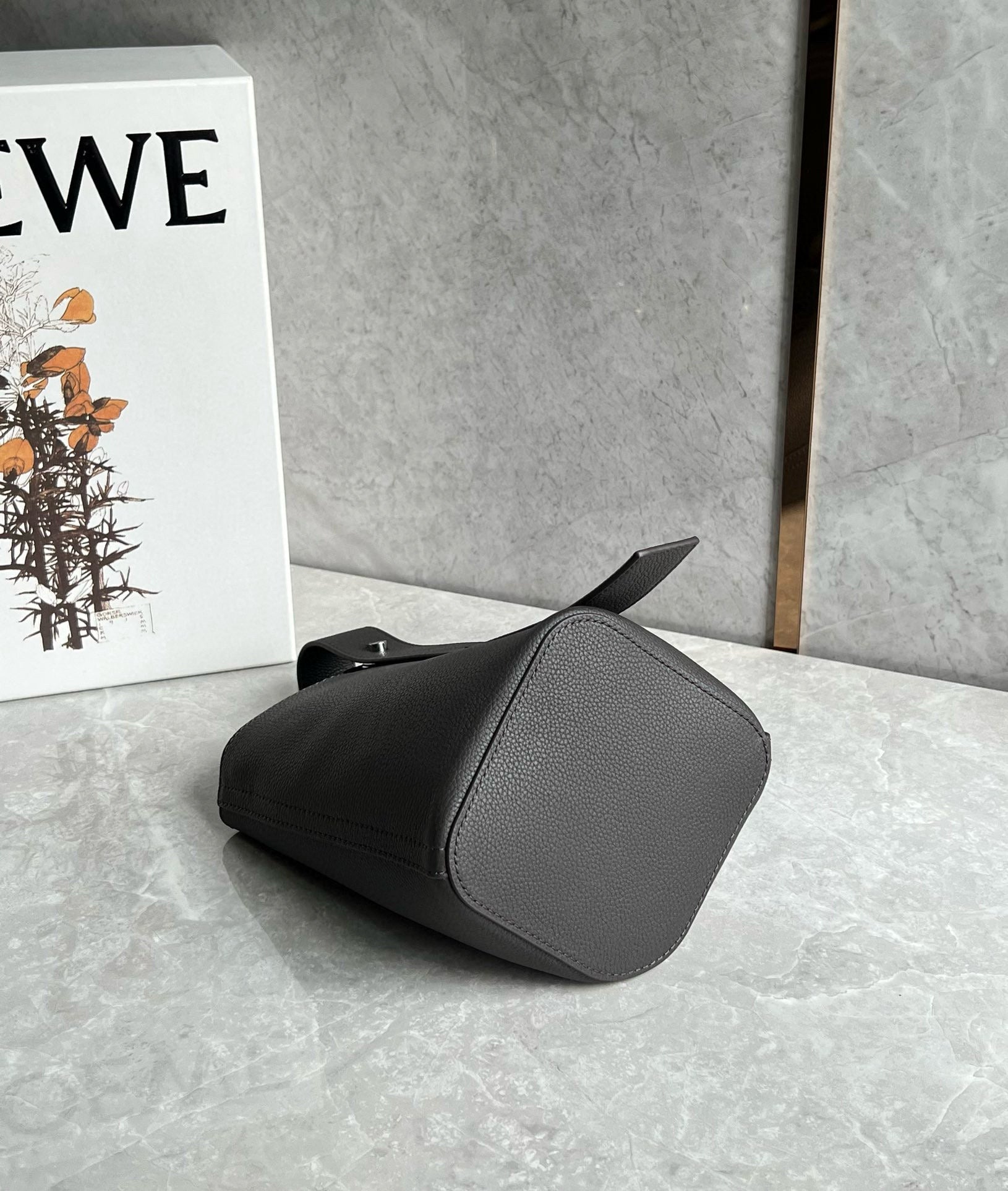 LW Mini Pebble