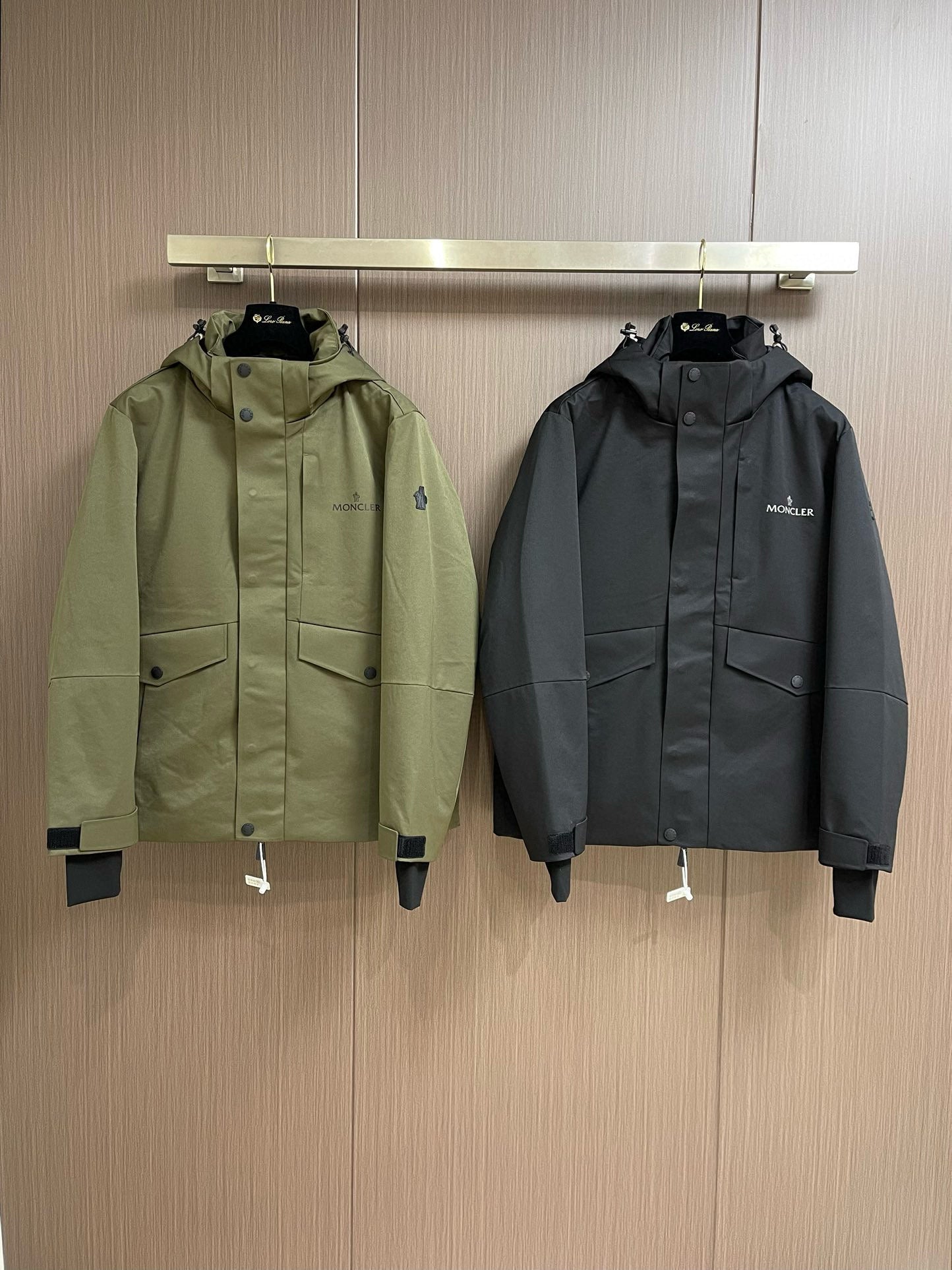 MNC Windbreaker