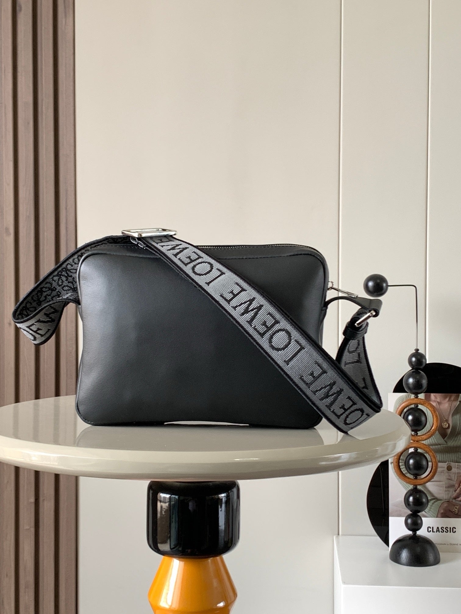 LW Messenger Bag