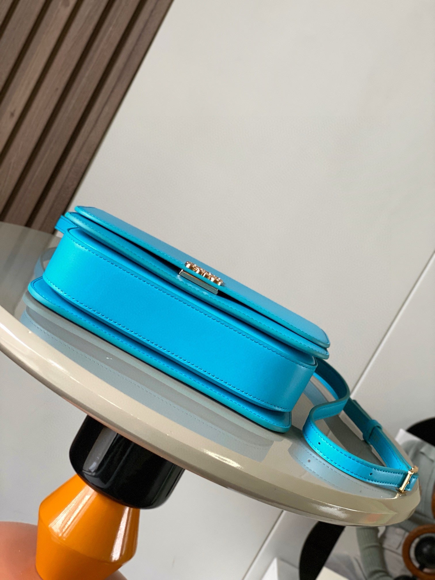 LW Goya Leather