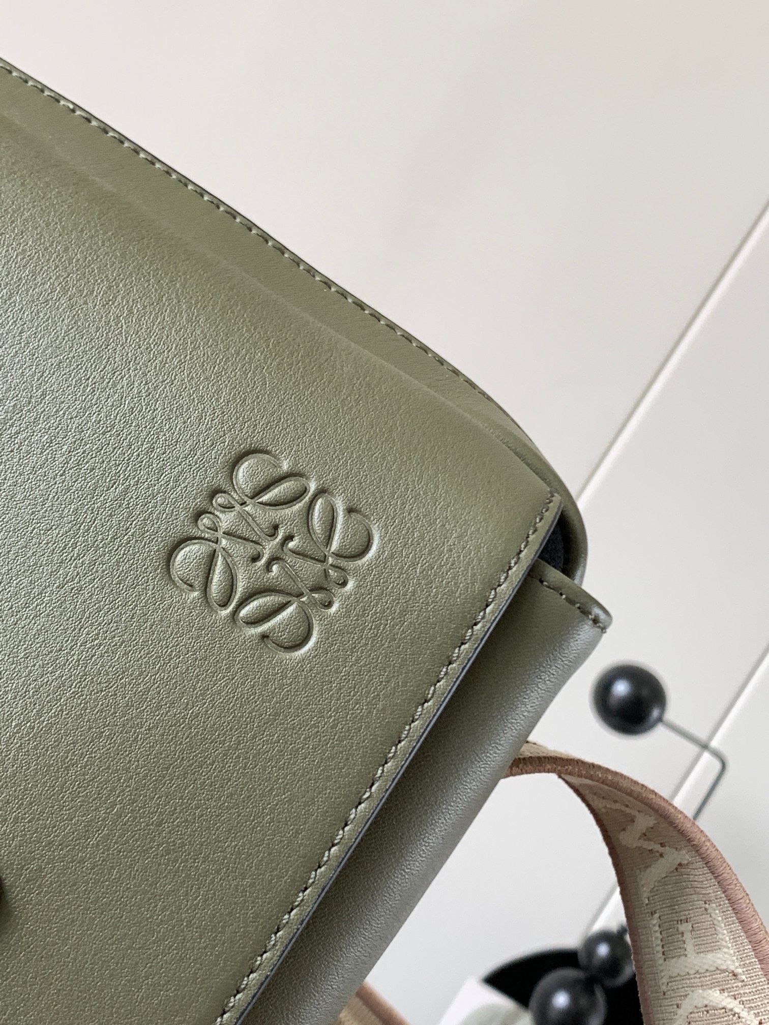 LW Messenger Bag