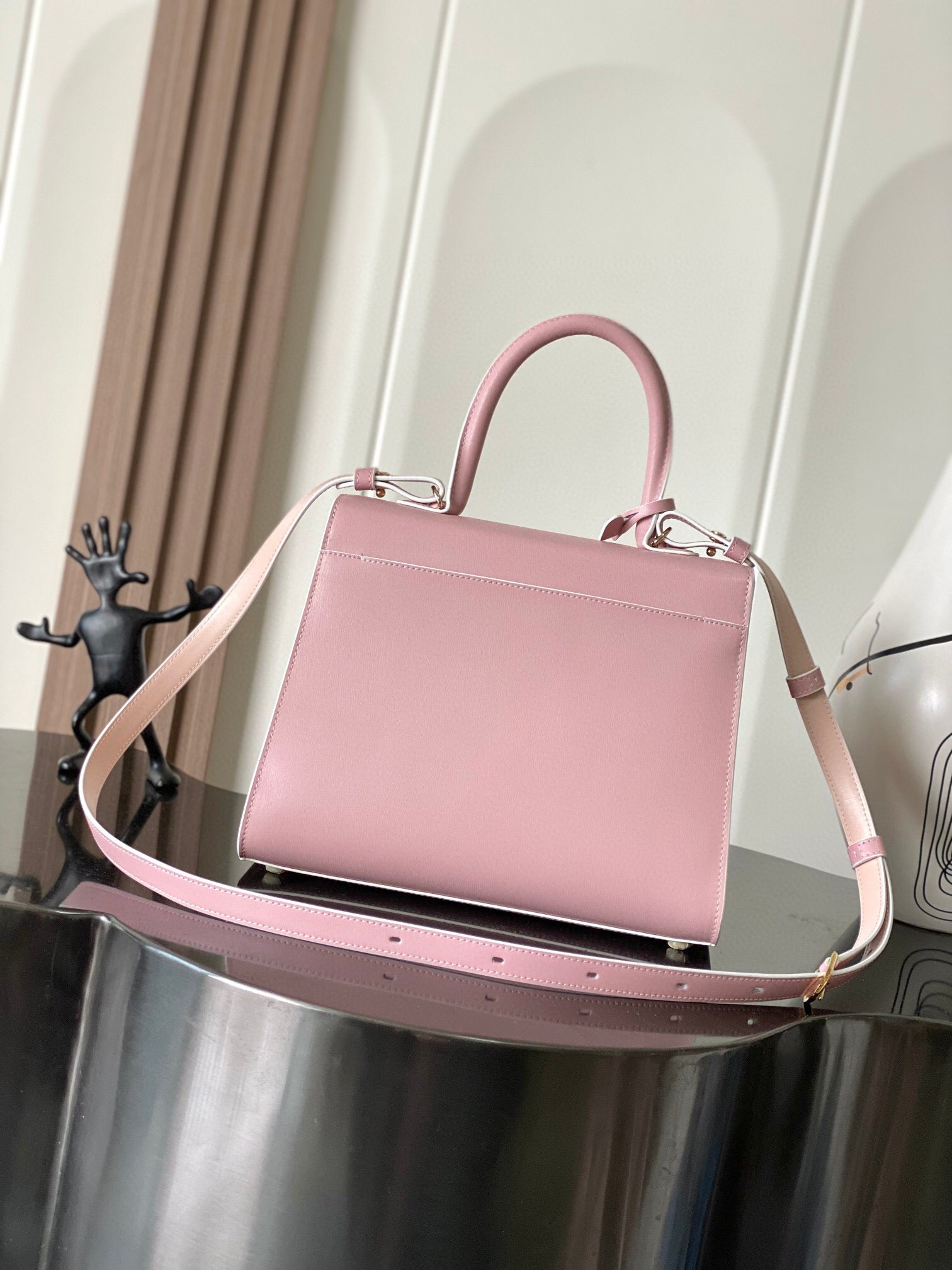 DLV Sling Bag
