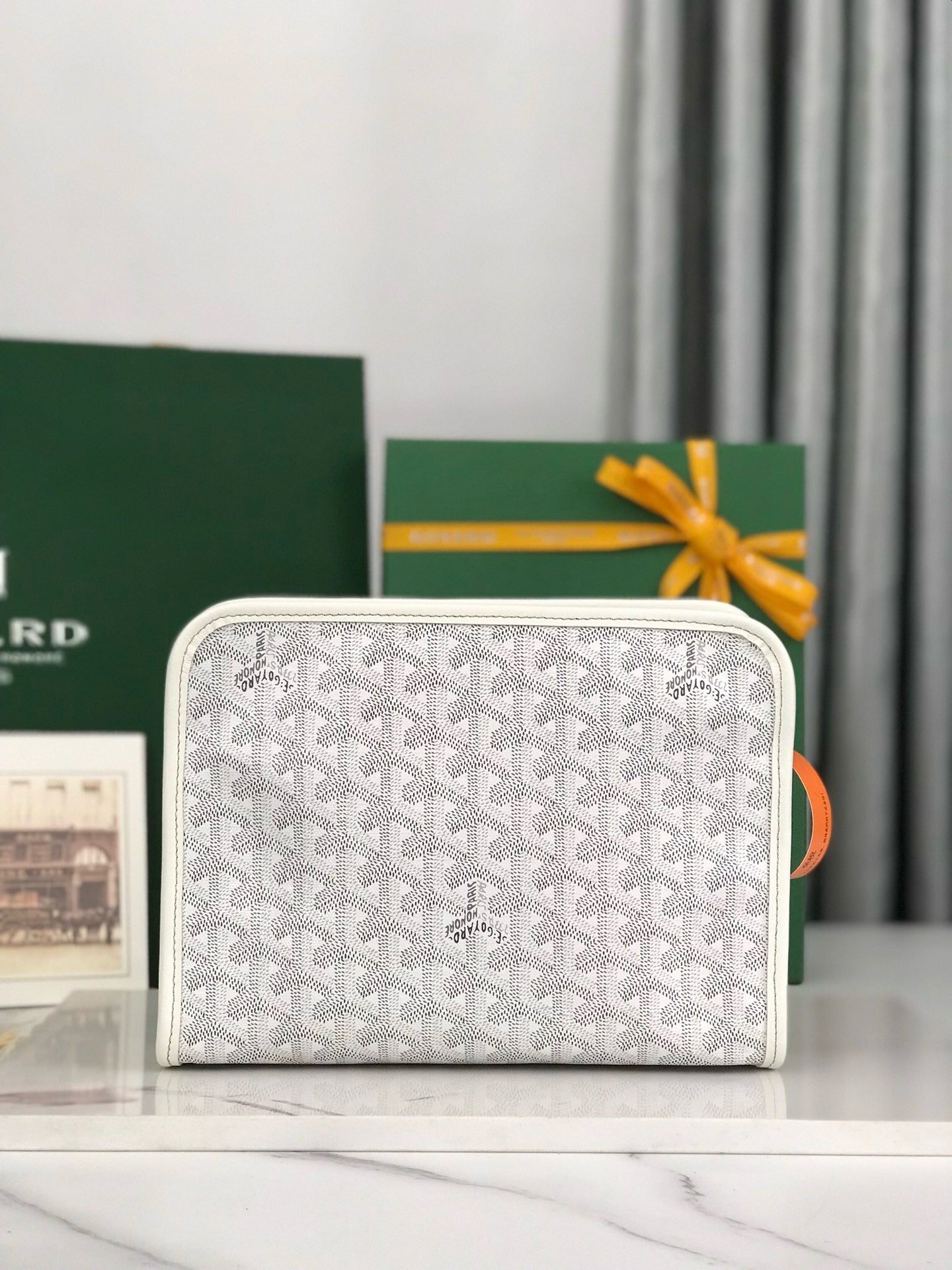 GYD Jouvence Toiletry Bag
