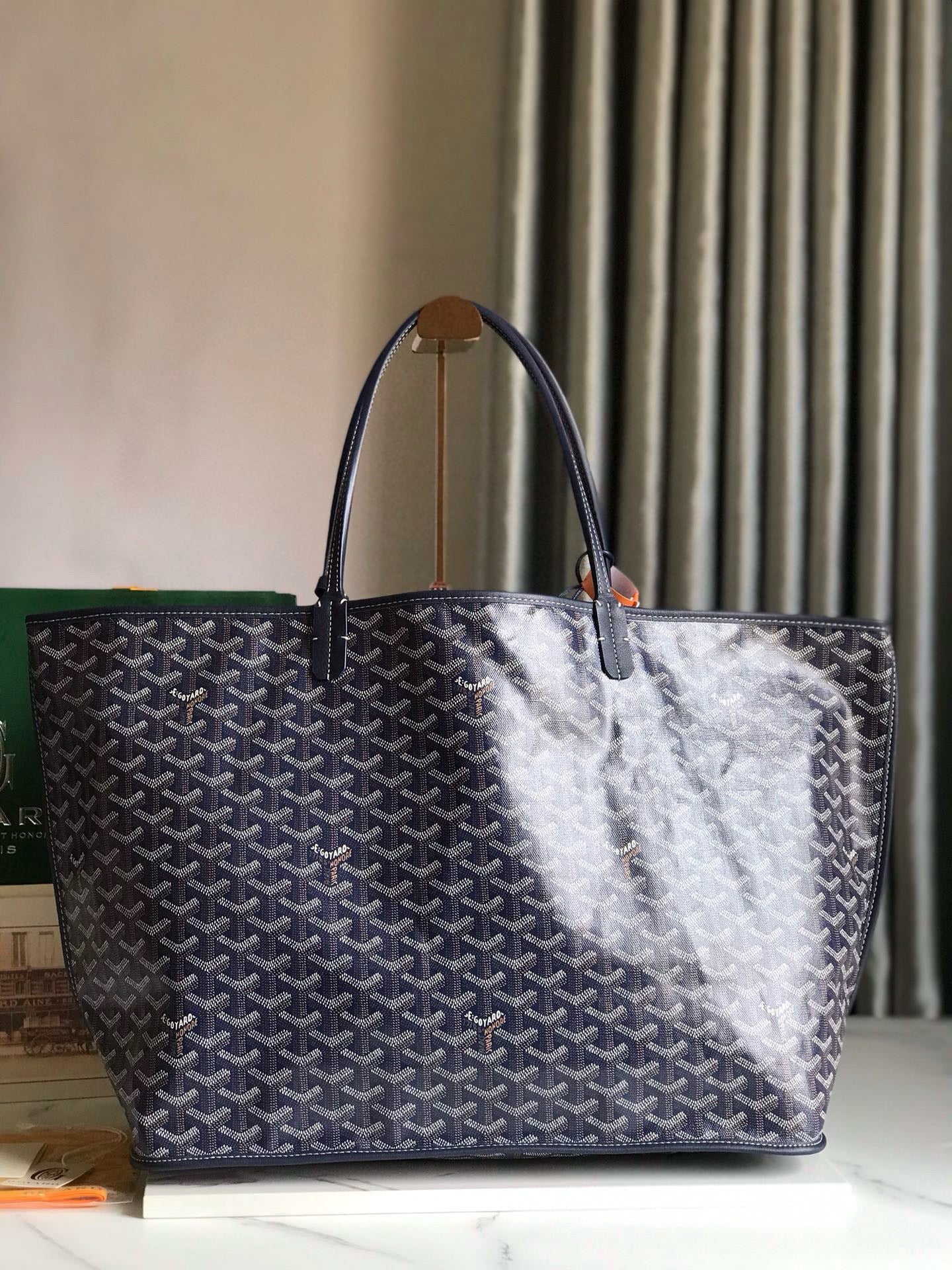 GYD Reversible Anjou