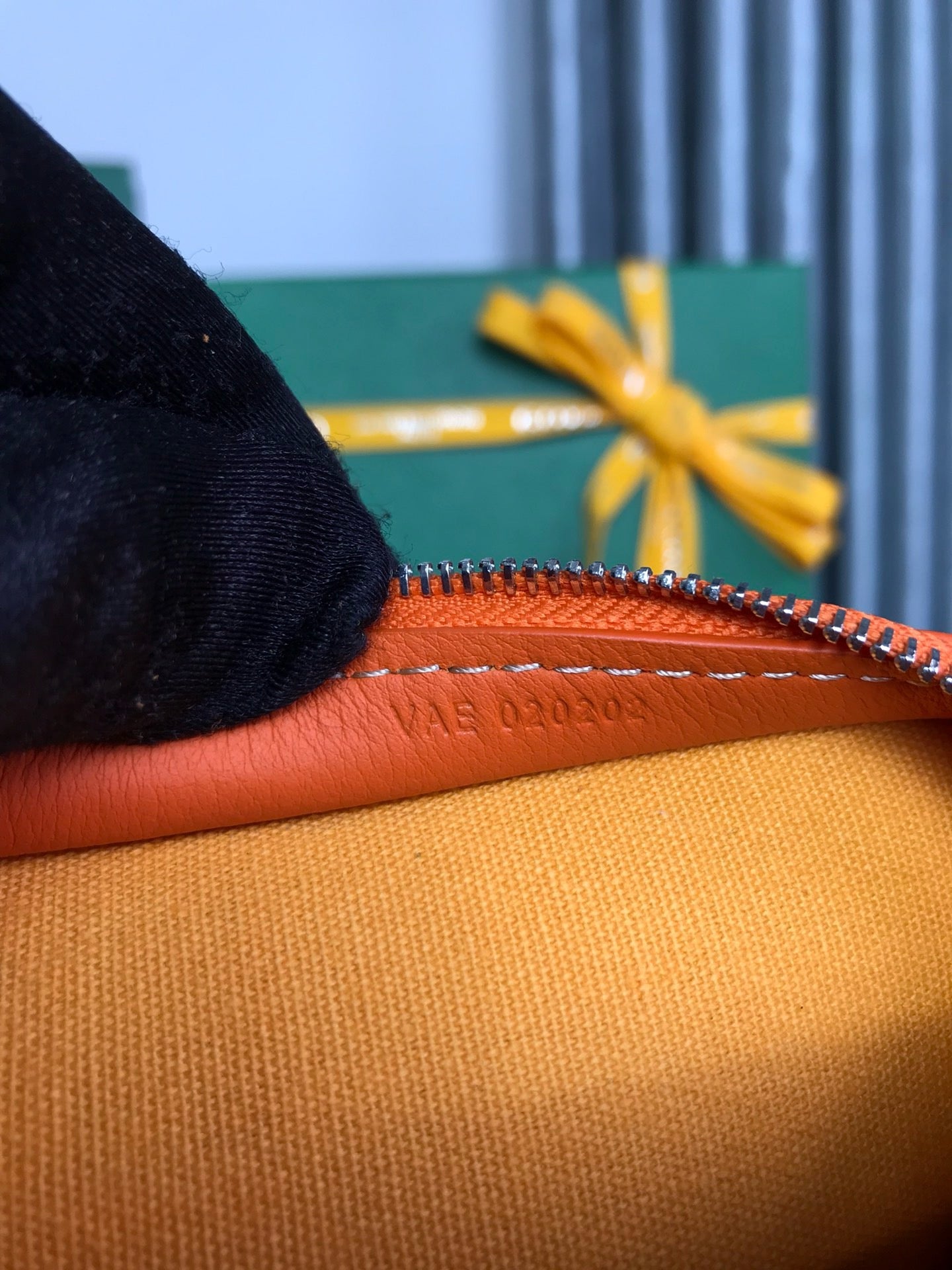 GYD Jouvence Toiletry Bag