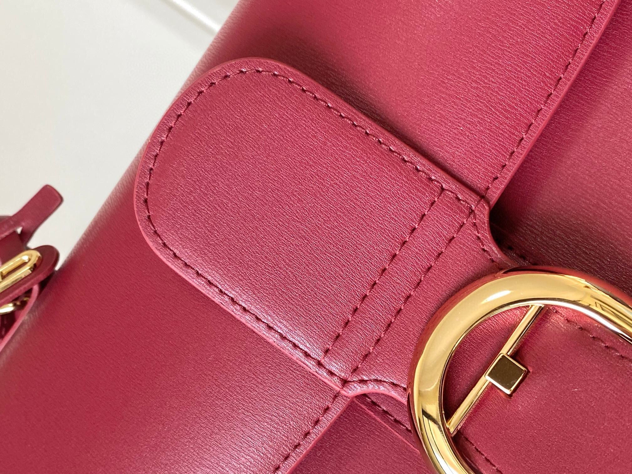 DLV Sling Bag