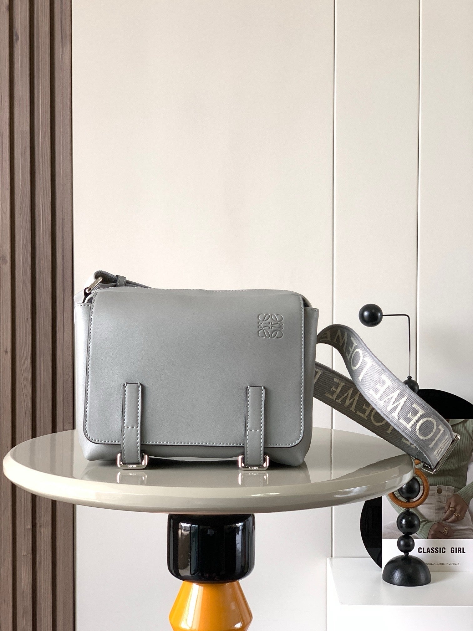 LW Messenger Bag