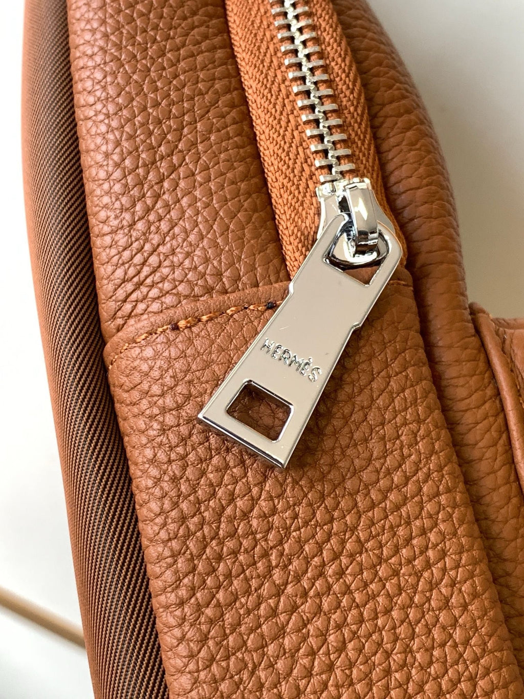 HMS Crossbody Bag