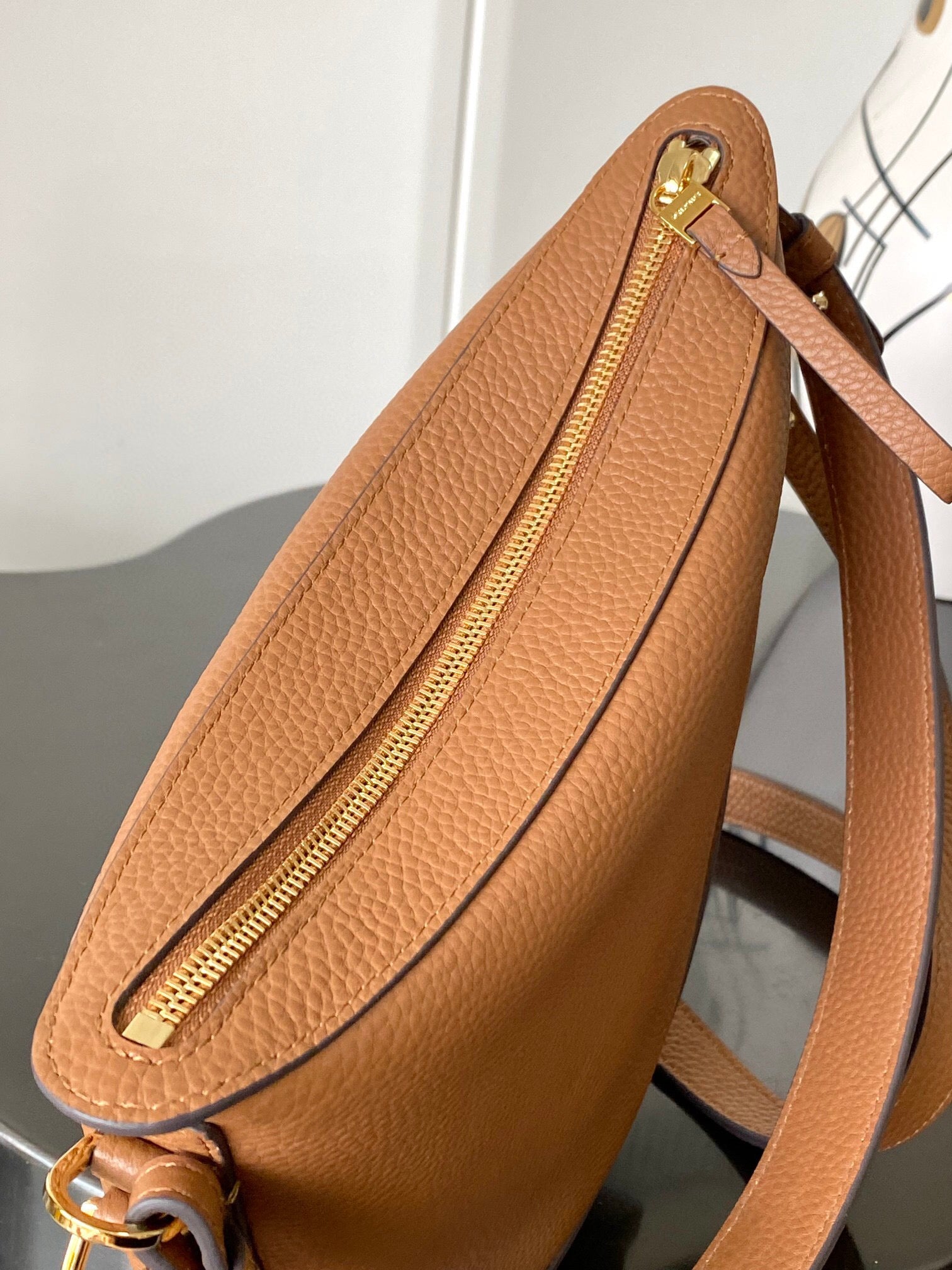 DLV Sling Bag