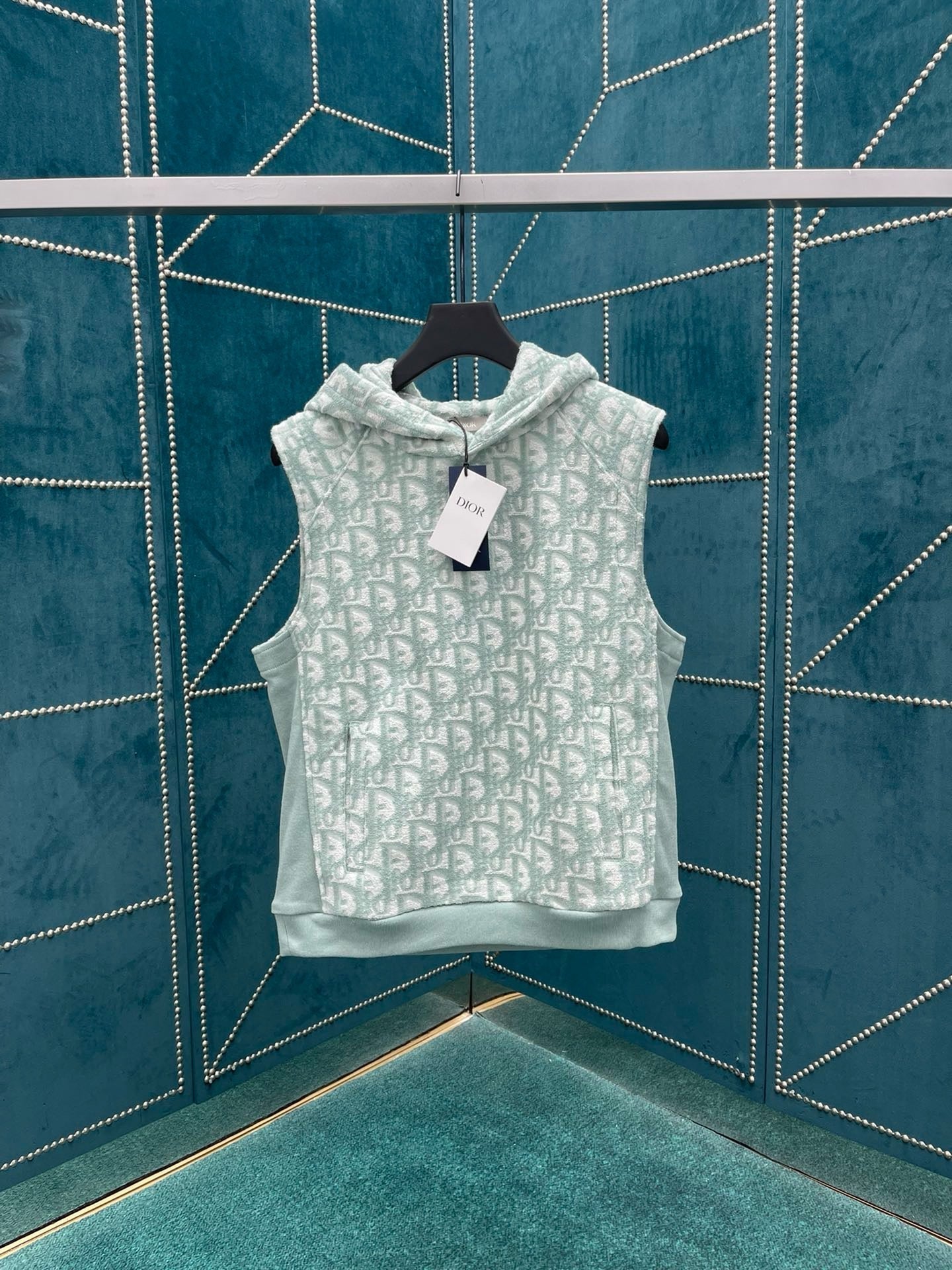 CD Sleeveless Sweatshirt