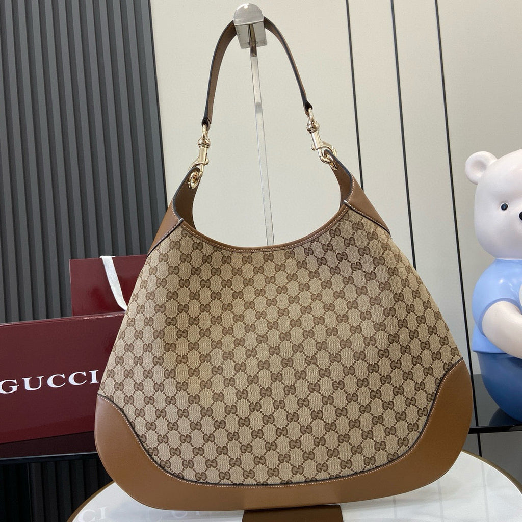GC Shoulder Bag