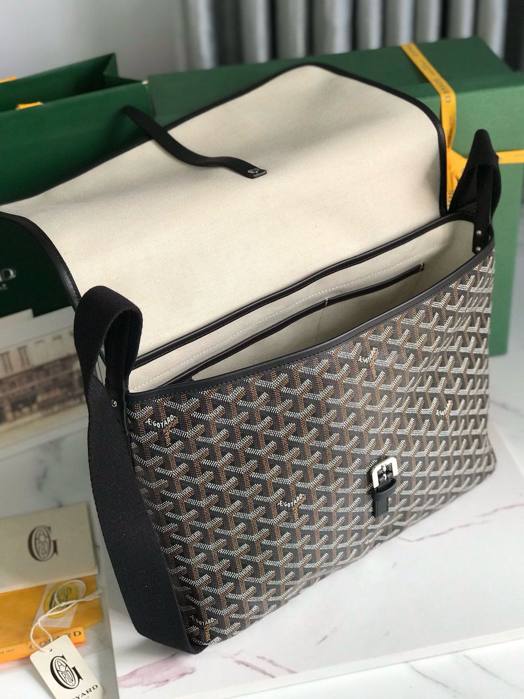 GYD Messenger Bag