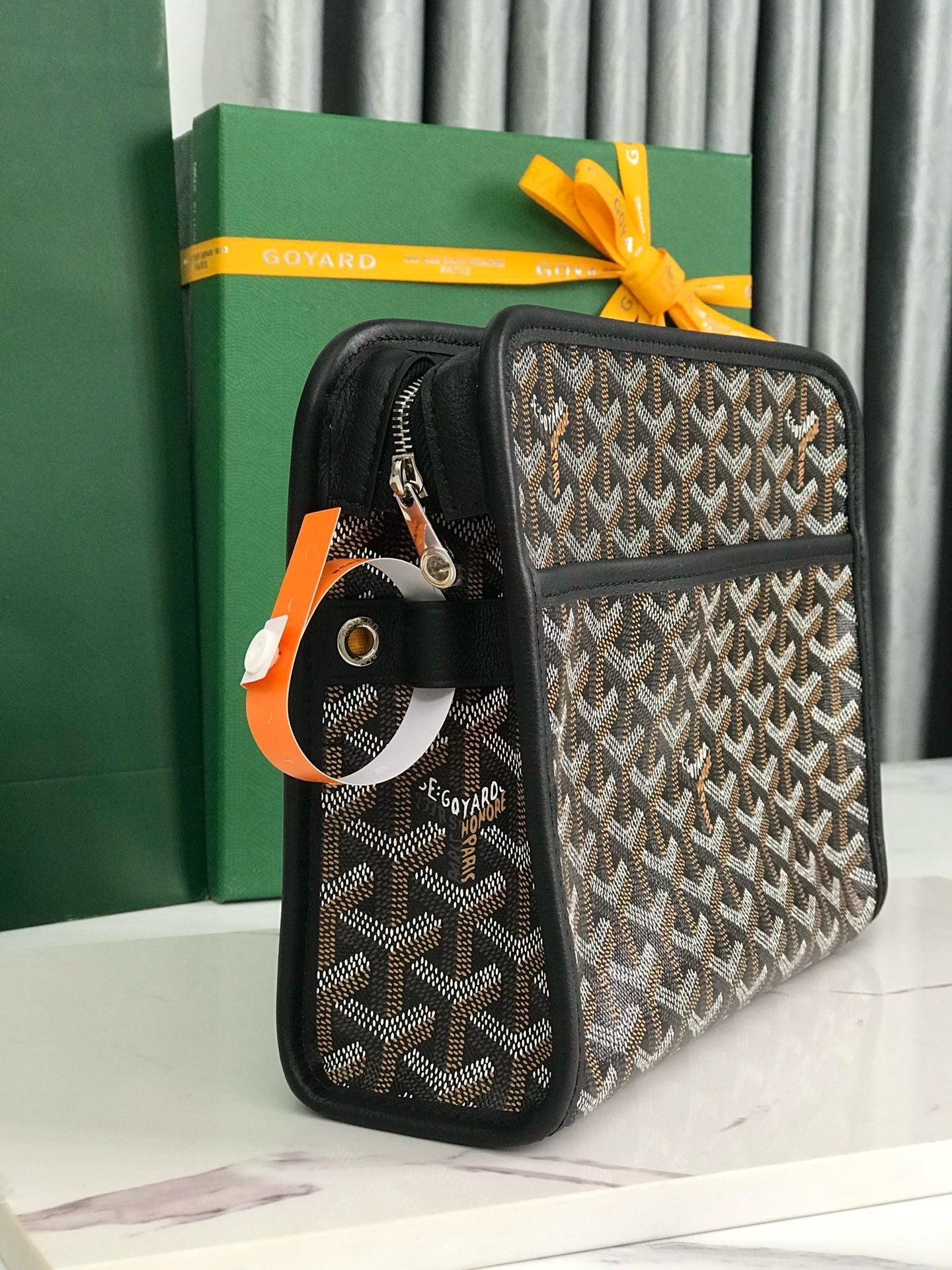 GYD Jouvence Toiletry Bag