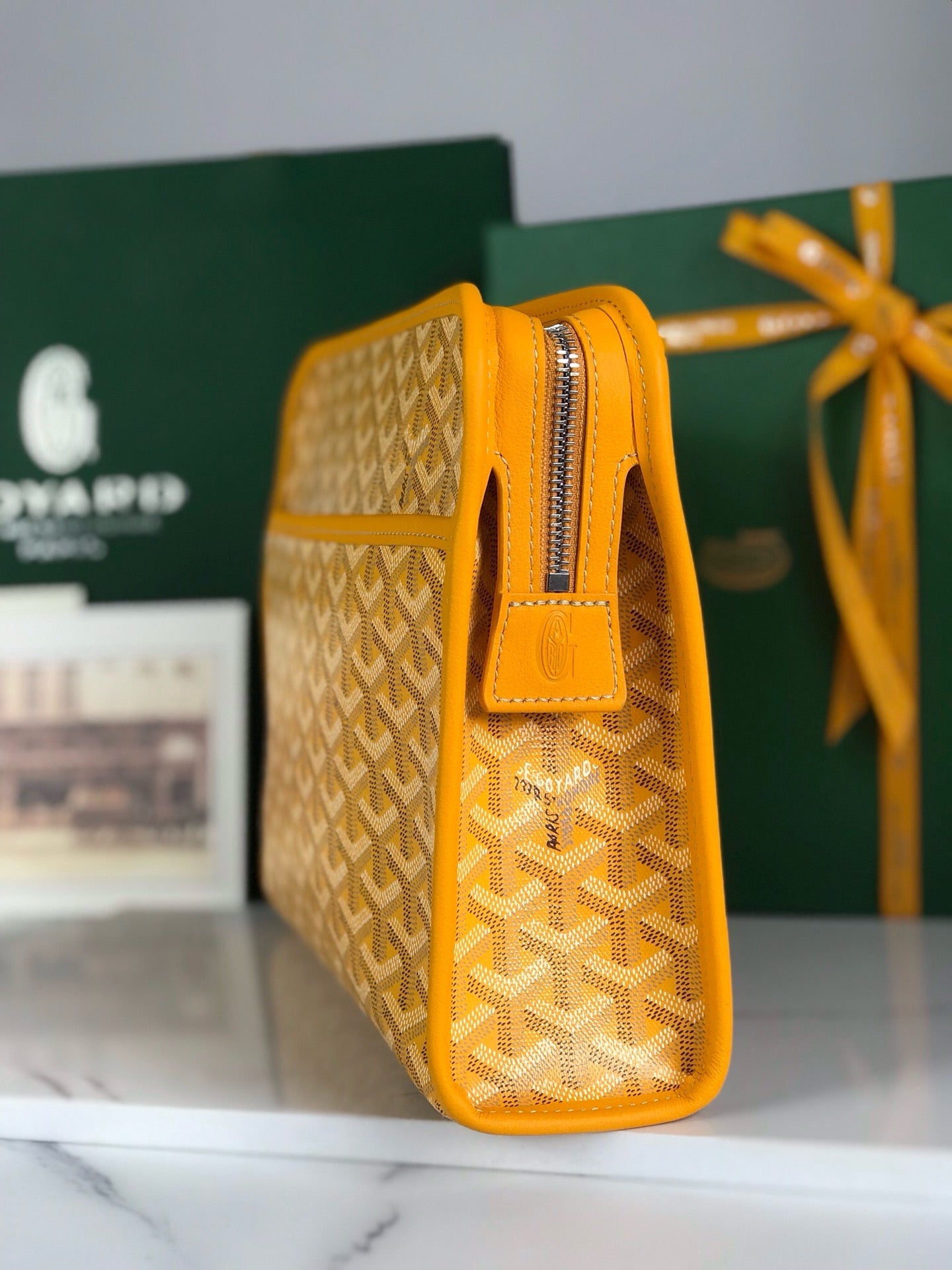 GYD Jouvence Toiletry Bag