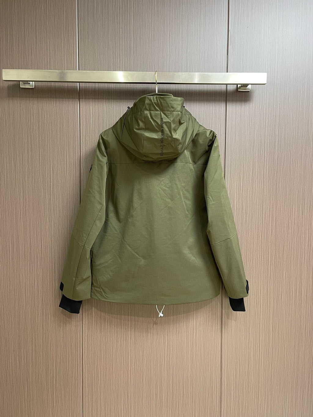 MNC Windbreaker