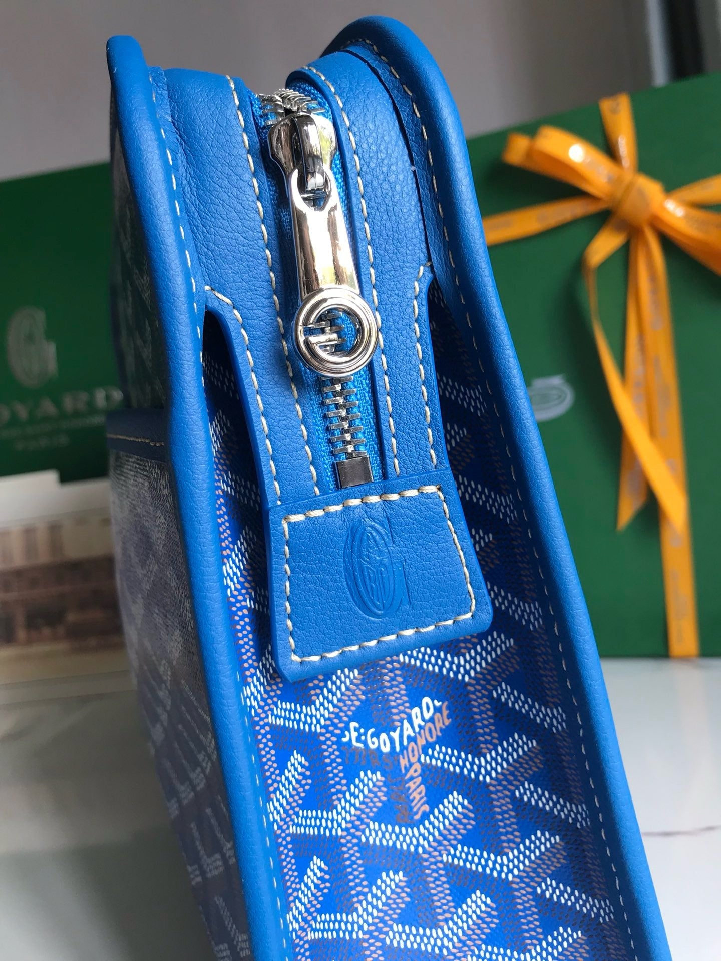 GYD Jouvence Toiletry Bag
