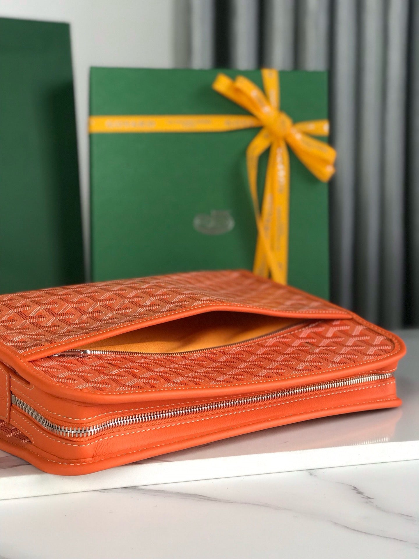 GYD Jouvence Toiletry Bag