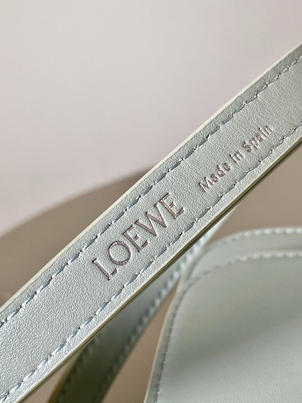 LW Goya Leather