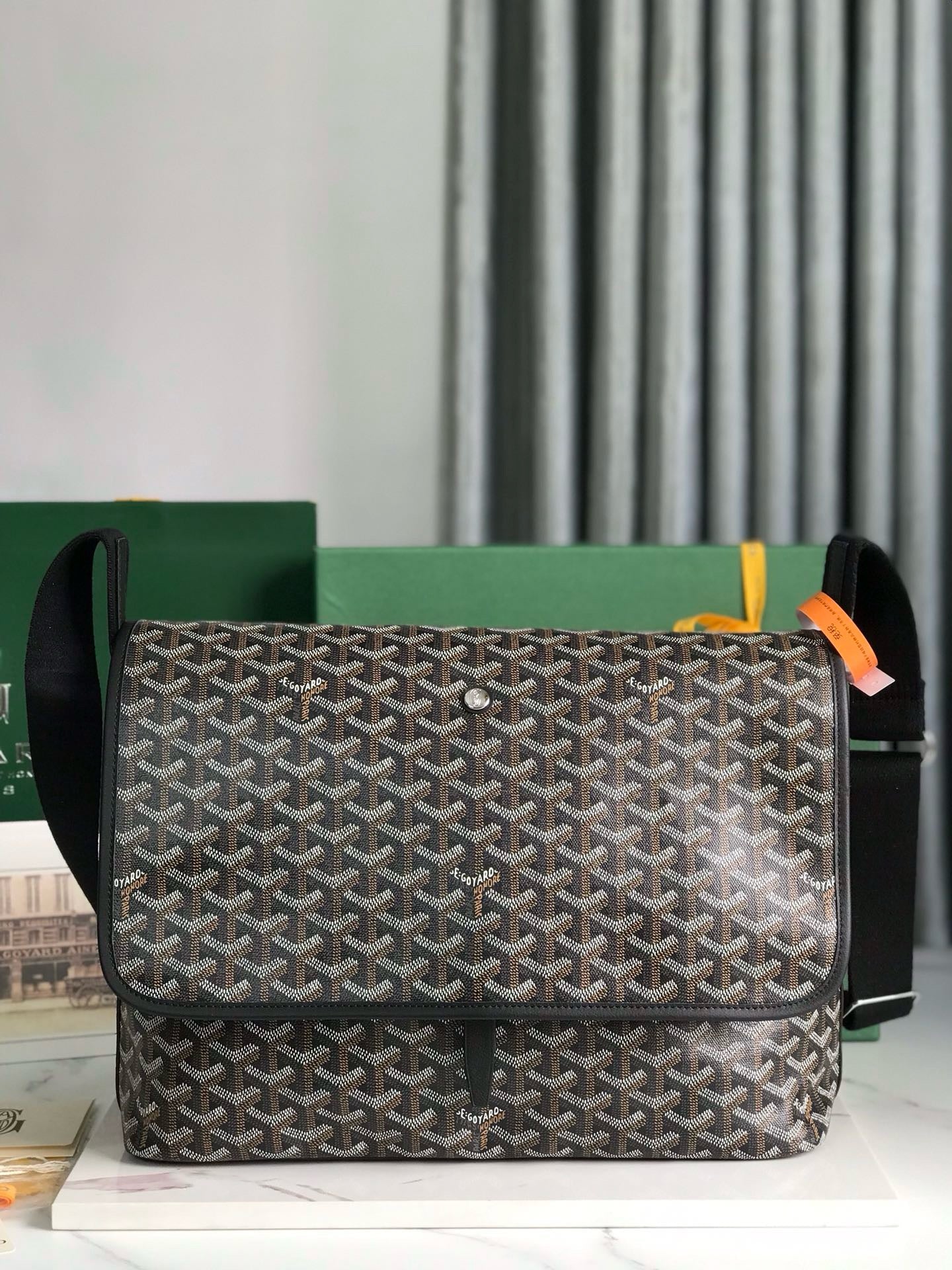 GYD Messenger Bag