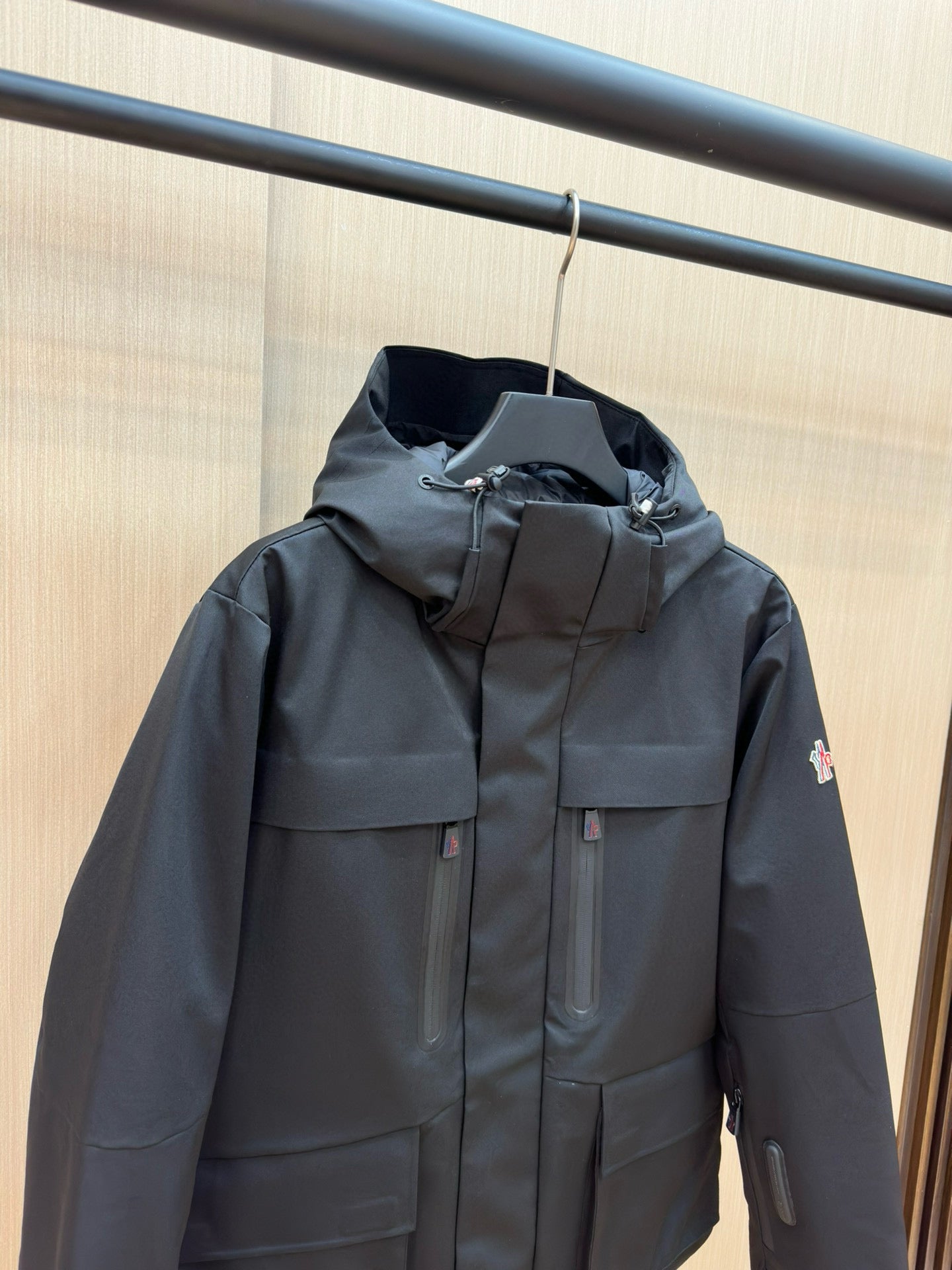 MNC Windbreaker