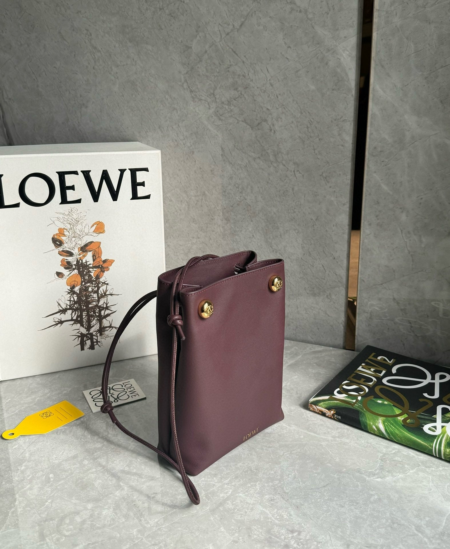 LW Pebble Leather