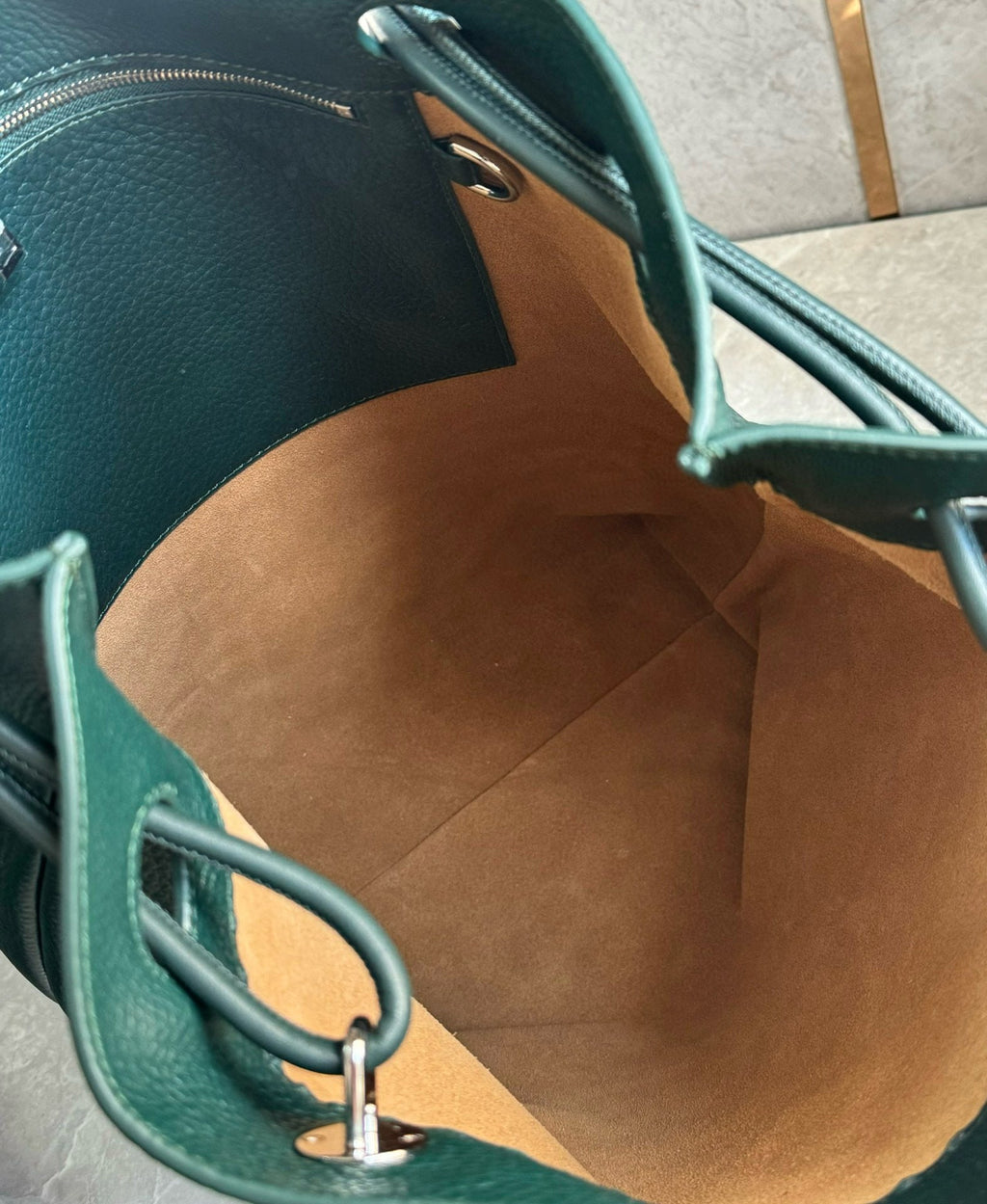 LW Pebble Hobo