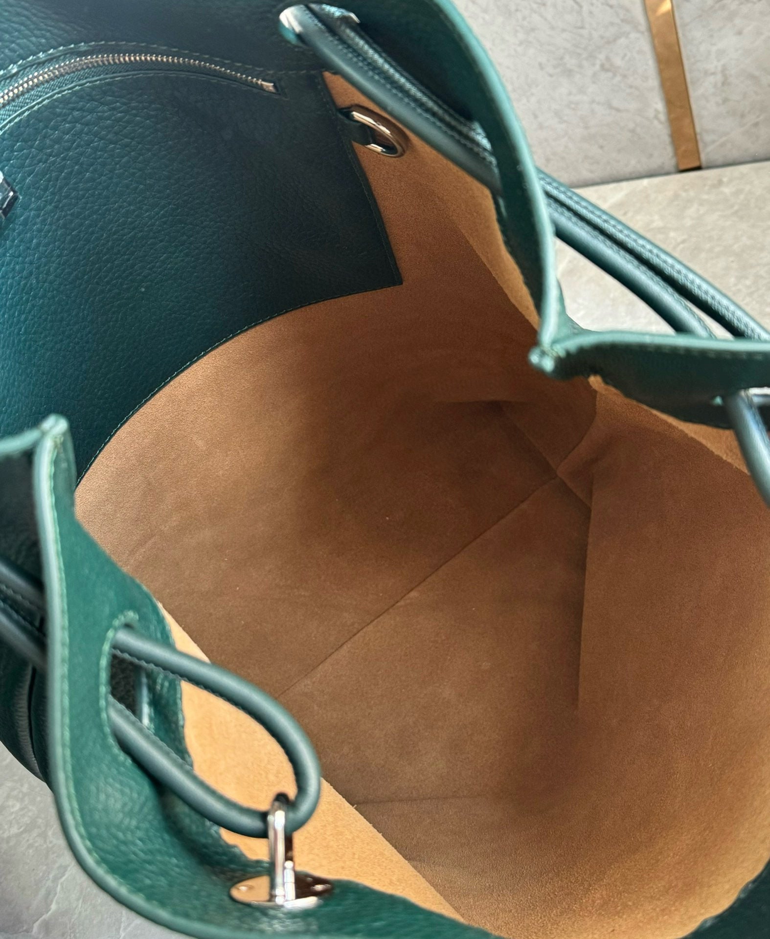 LW Pebble Hobo