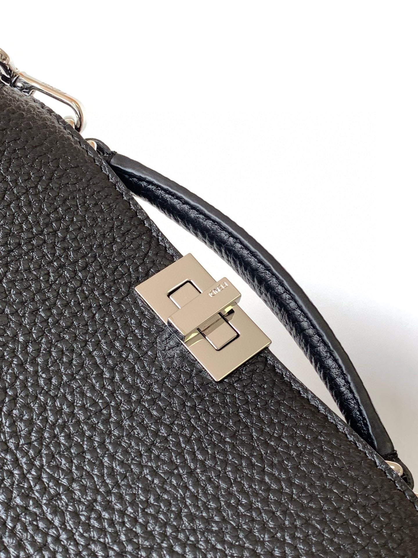 FD Peekaboo Bag