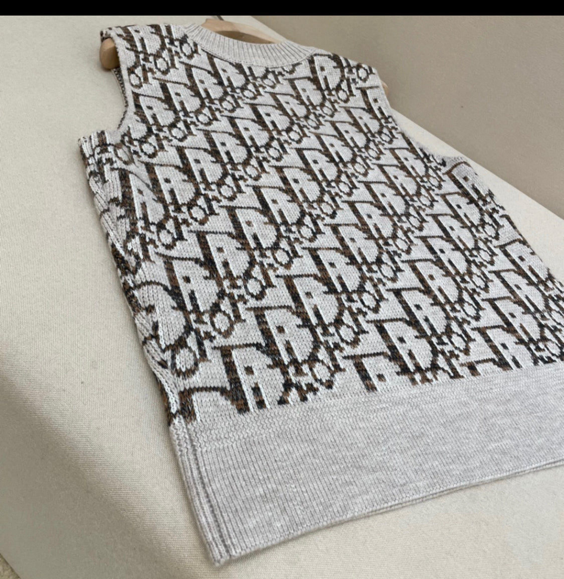 CD Sweater